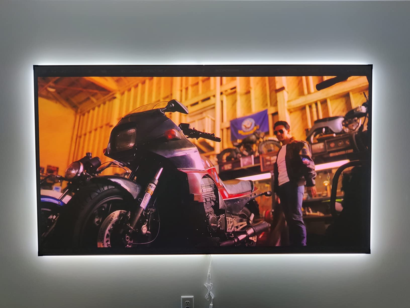 Projector Screen, Paris Rhône 100 inch 4K Ultra HD 16:9 Ambient Light Rejecting Fixed Frame ALR Projector Screen, Ceiling Light Rejecting Projection Screen for Ultra-Short Throw Projectors customer photo 2