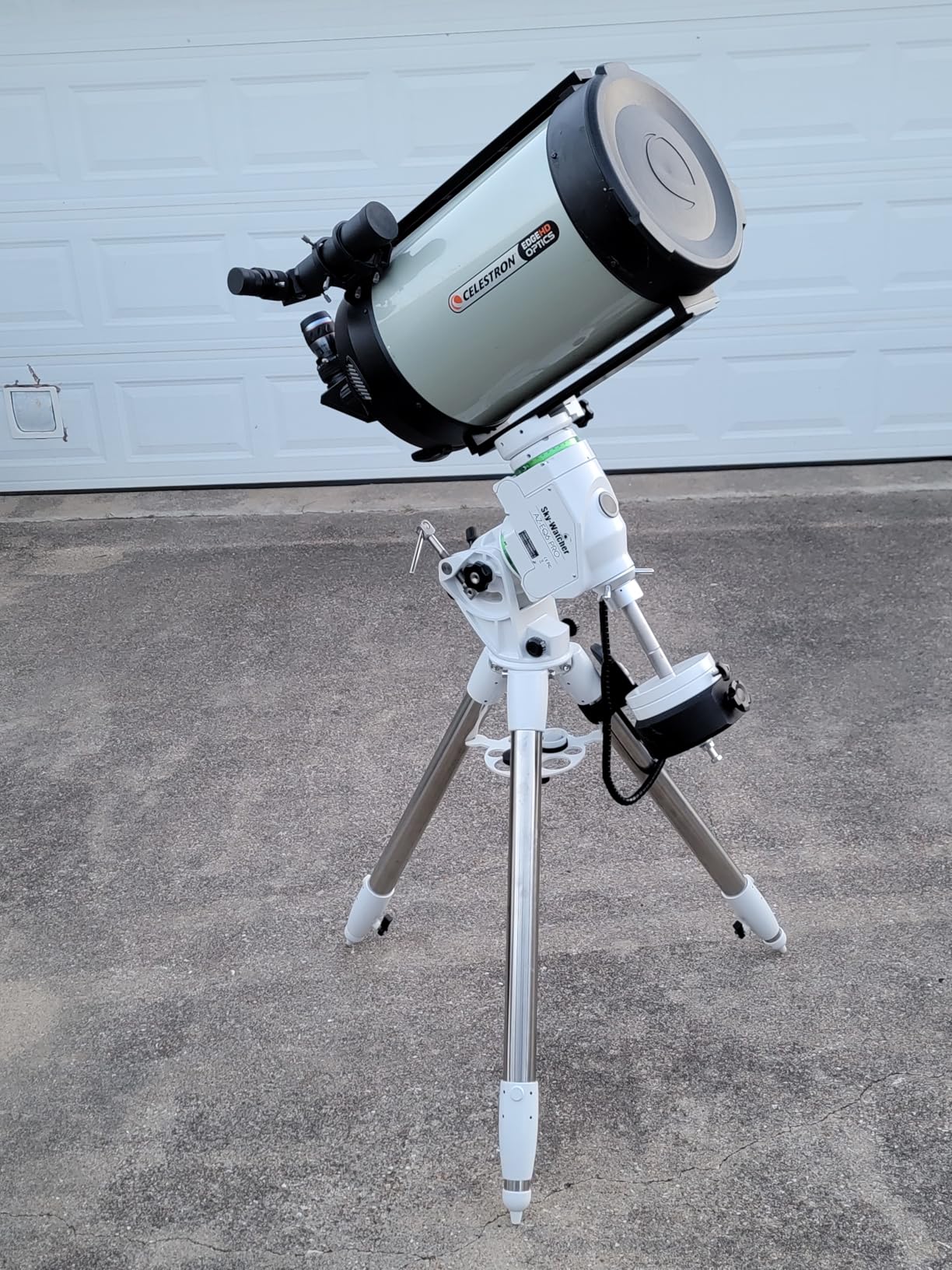 Sky Watcher Sky-Watcher AZ-EQ6 Mount - Multi-Purpose GoTo SynScan Dual OTA Mount - EQ and Dual AZ Modes - 44 Pound Payload Capacity (S30330) customer photo 2