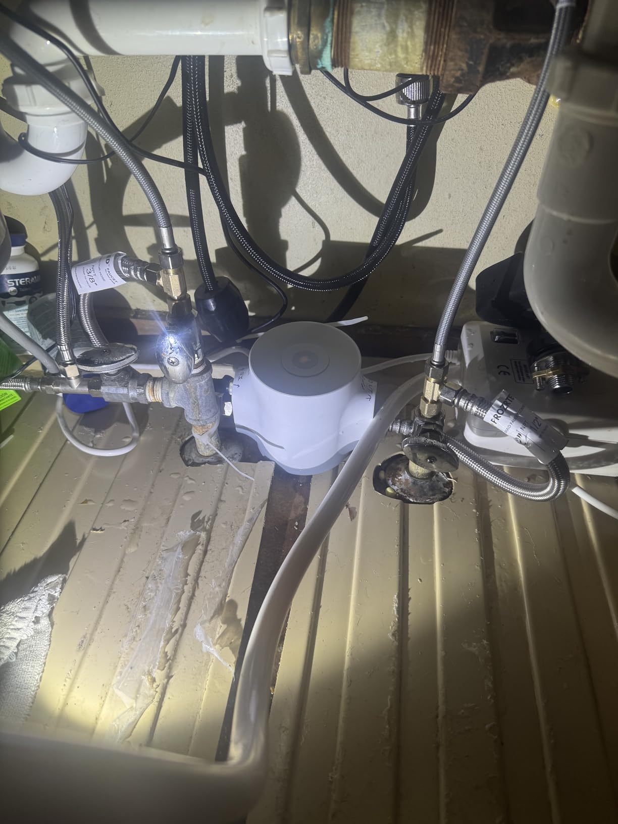 Smart Instant Hot Water Recirculating Pump System NSF/ANSI 61 & 372 for Tanked, Tankless Water Heater 3 speed Bulit-in Thermostat Recirculating Pump for Water Heater Extremely Quiet HBS24-12 customer photo 1
