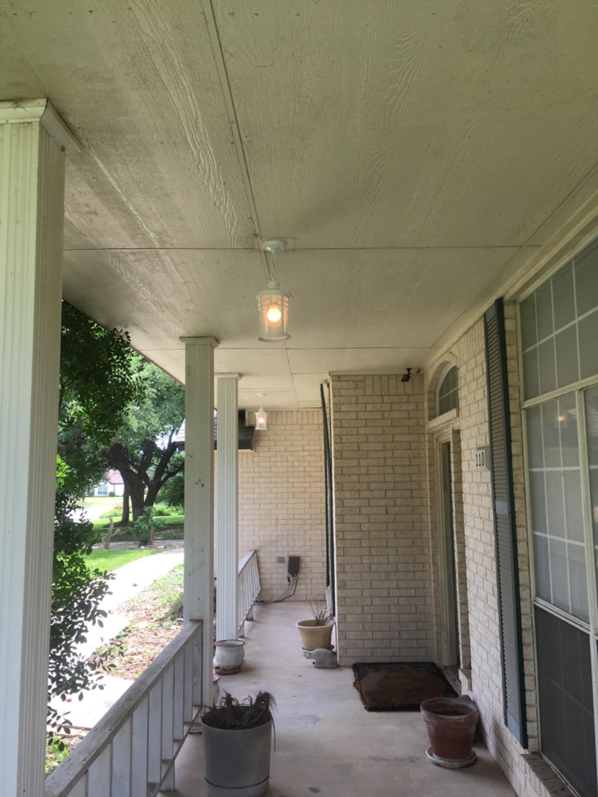 Darkaway Large Outdoor Pendant Lights, 15inch Outdoor Chandelier Hanging Porch Lights Outside Ceiling Mount Aluminum with Seeded Glass for Front Door Gazebo Patio (Large, Black) customer photo 1