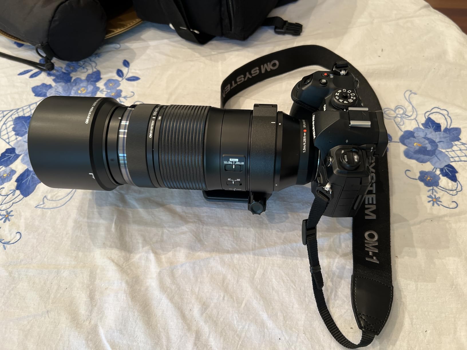 OM SYSTEM Olympus M.Zuiko Digital ED 90mm F3.5 Macro IS PRO for Micro Four Thirds System Camera, Weather Sealed Design, MF Clutch, Fluorine Coating, Compatible with Teleconverter customer photo 1