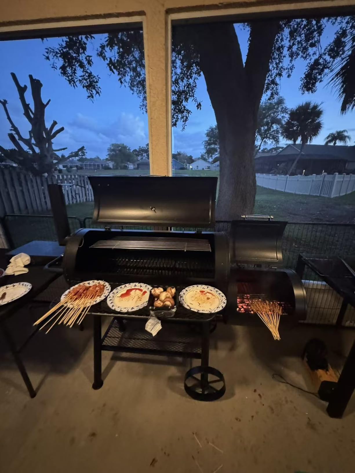 Sophia & William Heavy-Duty Charcoal Outdoor Smoker Grills, Extra Large Offset Smoker (941 SQ.IN. Cooking Area), Charcoal Grill & Smoker Combo for BBQ Patio Cooking customer photo 2