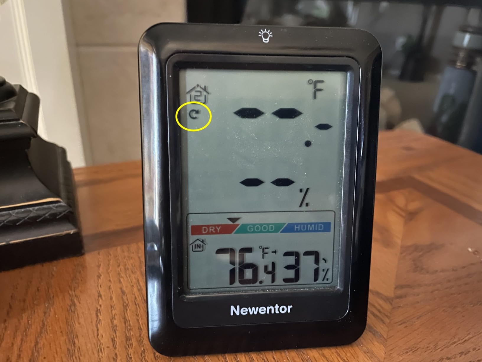 Newentor Indoor Outdoor Thermometer Wireless, Weather Stations Wireless Indoor Outdoor, Outdoor Thermometers for Patio House, Outside Inside Thermometers with Comfort Indicator, Black with 1 Sensor customer photo 2