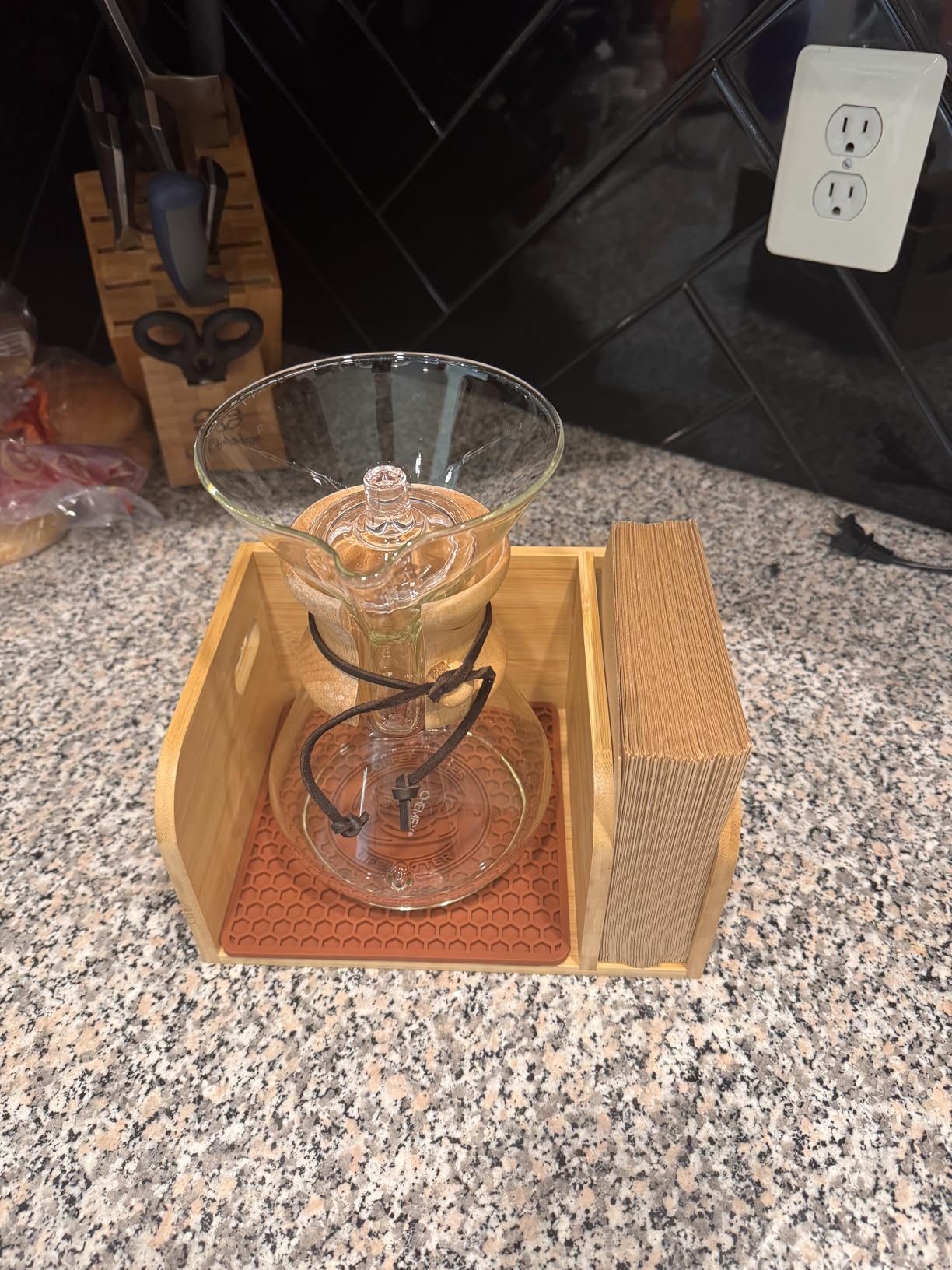Bamboo Caddy with Lid & Heatproof Trivets Mat for Chemex CoffeeMakers - Designed for Chemex Pour-Over Glass Coffeemaker(3/5/6/8/10Cup), for Bodum Pour Over Coffee makers - Bamboo cup not included customer photo 2
