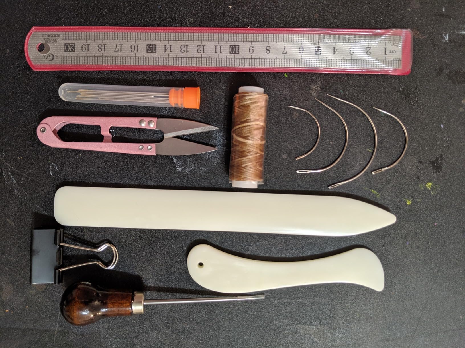 33 Pcs Book Binding Kits 4 Pcs Bone Folder Paper Creaser Paper Folding Tool Book Binding Supplies with Bookbinding Needle, Waxed Thread, Steel Ruler, Awl for Bookbinding, Paper Card Crafts customer photo 1