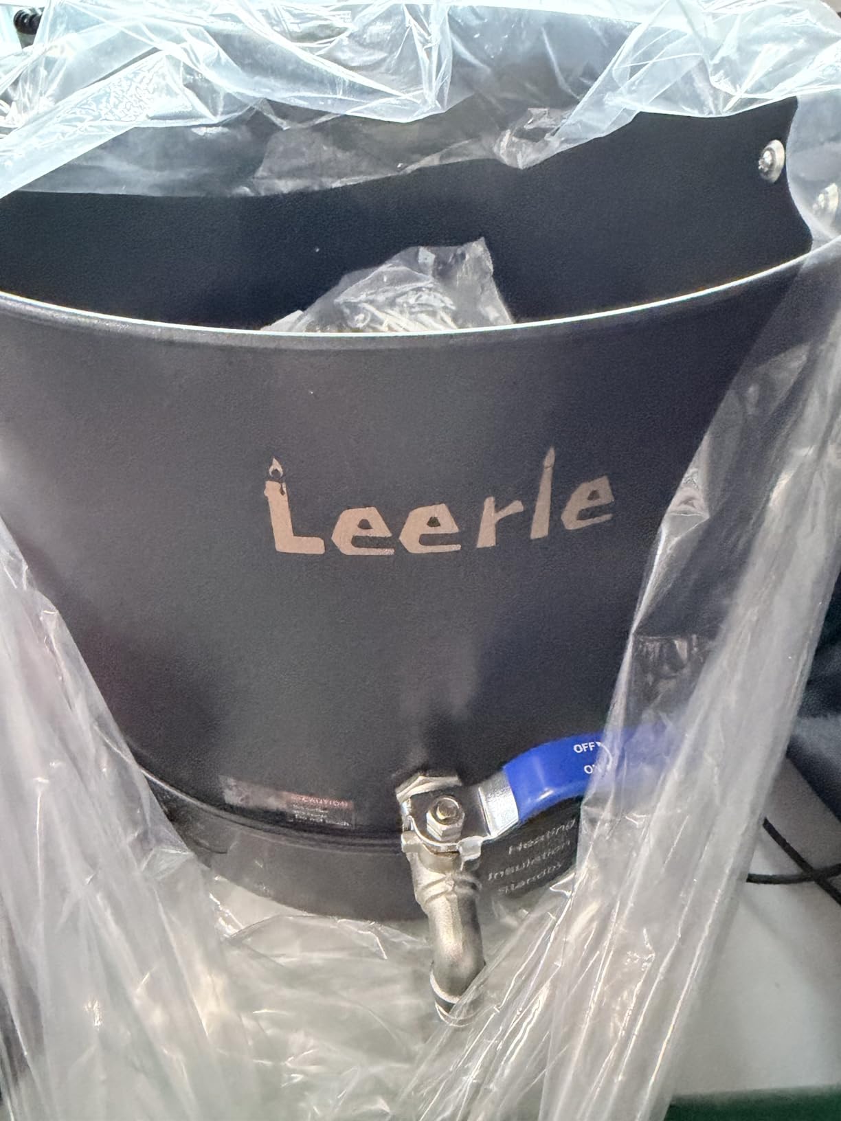 Leerie 20Lbs Commercial Wax Melter for Candle Making, L10 Extra Large Electric Wax Melting Pot Kit for Candle Making Business with Heating Core Brass Spout & Temp Control & Heat Resistant Handle customer photo 1