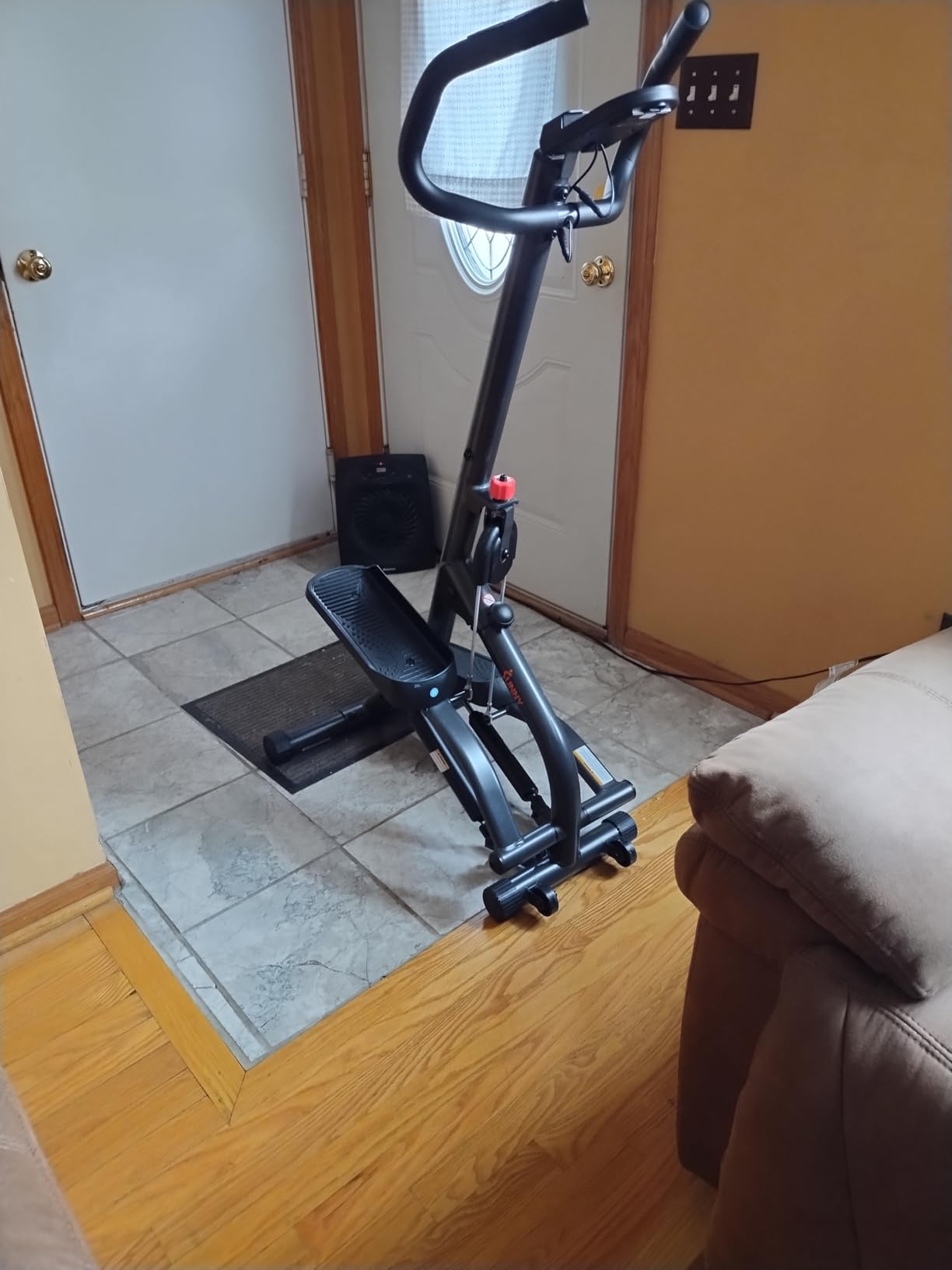 Sunny Health & Fitness 16.9-Inch Mountain Climb Stair Stepper with Handlebar, SunnyFit App Trainer-Led Workouts, Low-Impact Full-Body Cardio customer photo 1