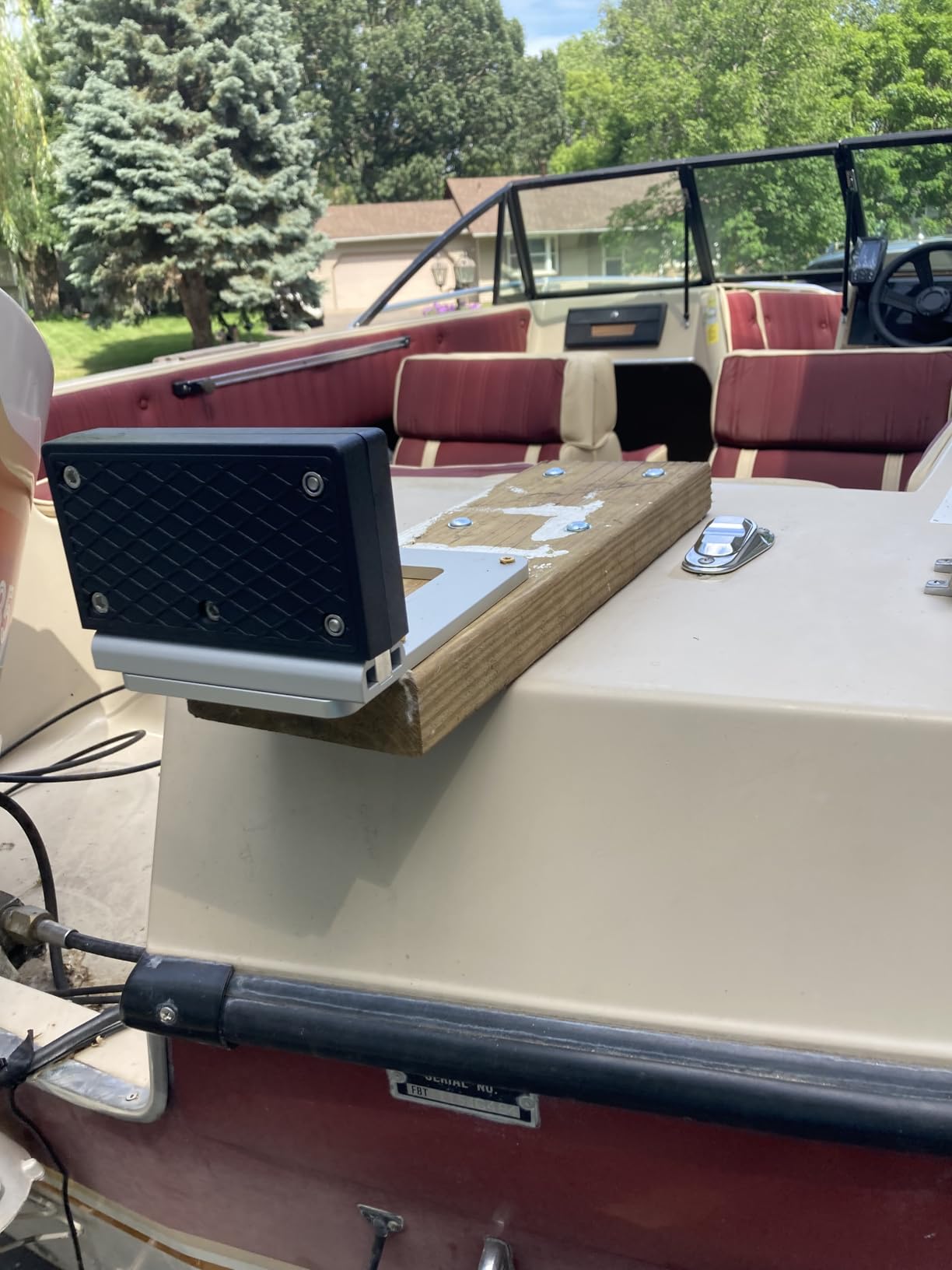 Universal Transom Trolling Motor Mount for Kayaks/Kayak Motor Mount, Universal Fit for Any Boat with A Flat Stern, For Electric Trolling Motors Only, Not for Outboard Engines of Any Size customer photo 2