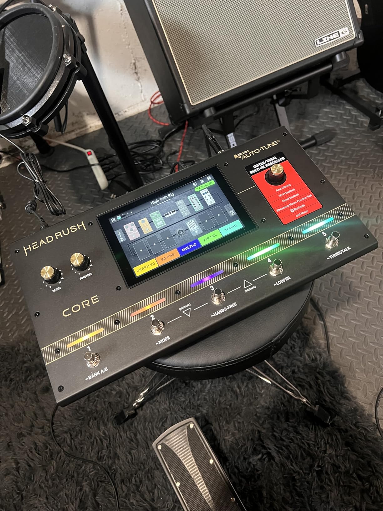 HeadRush Core Guitar and Vocal Multi Core Effects Amp Modeling Processor with Cloning, Looper, Antares Auto-Tune, Wi-Fi, Touchscreen, and Bluetooth customer photo 1