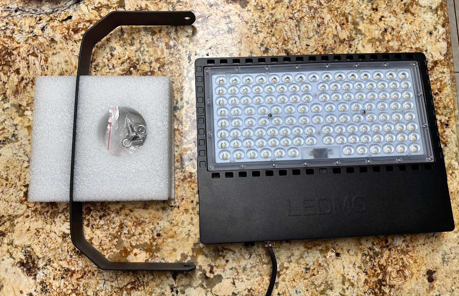 Juyace LED Stadium Flood Light Outdoor, 36000LM Super Bright Commercial Area Lighting, 240W 5000K Daylight IP65 Waterproof Arena Lights for Sport Fields and Courts, 110-277V (3 Pack) customer photo 2