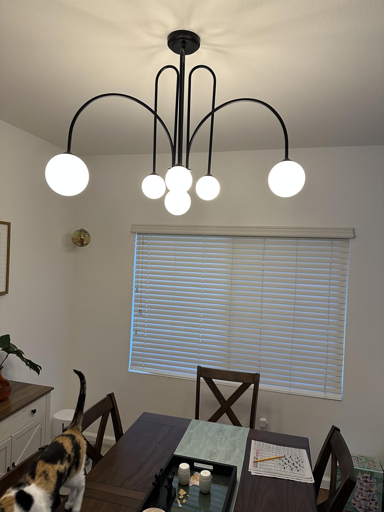 CATINER Modern Black Chandelier 6 Lights Sputnik Chandelier for Dining Room Large L40 Mid Century Ceiling Pendant Light Fixtures with Withe Glass Globe Shades for Foyer Bedroom customer photo 2