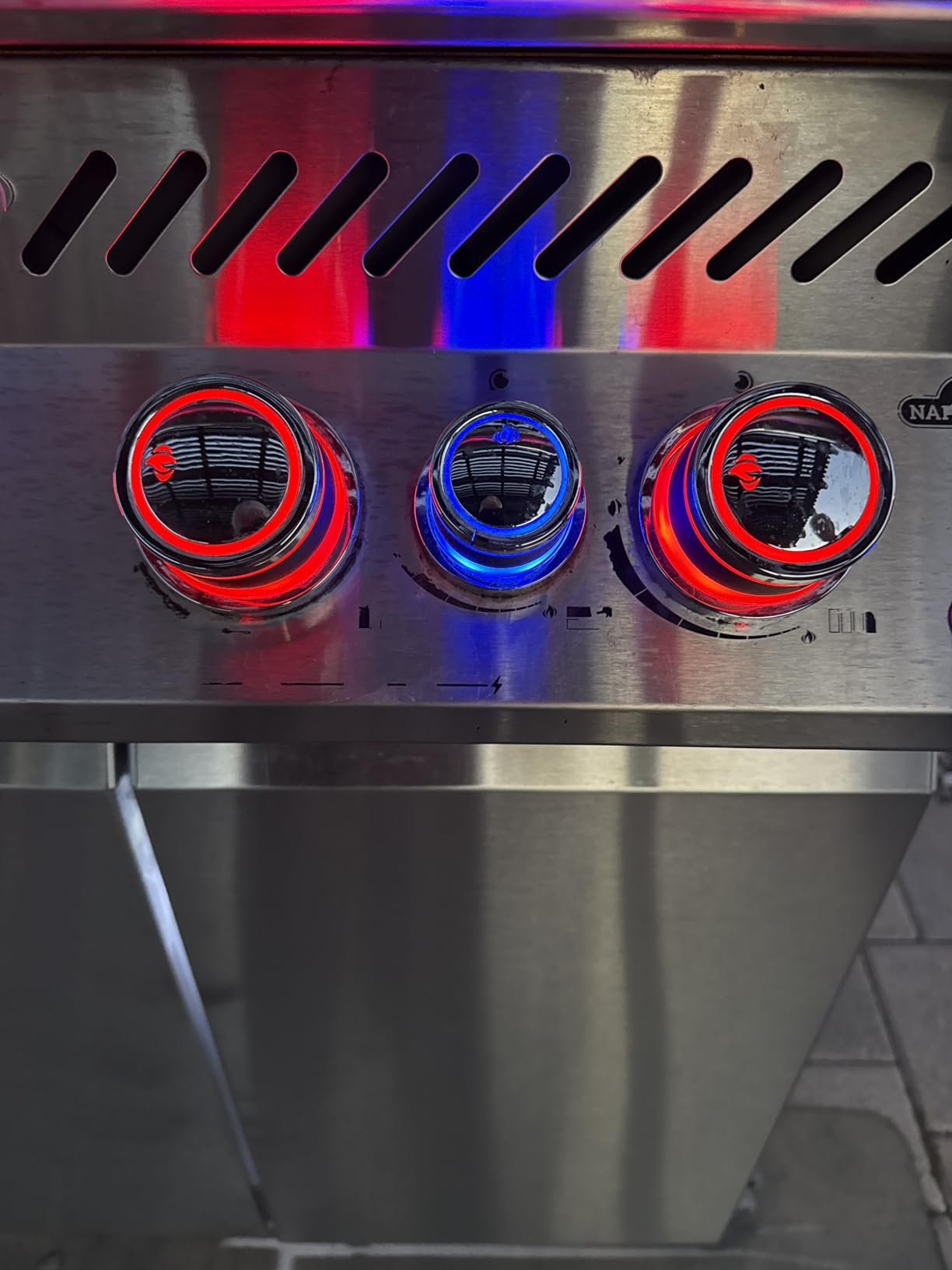 Weber Genesis E-335 Natural Gas Grill for Outdoor Cooking, 3 Burners and 1 Side Burner, Black - Porcelain-Enameled Cast-Iron Grates, PureBlu Burners & Sear Zone customer photo 1