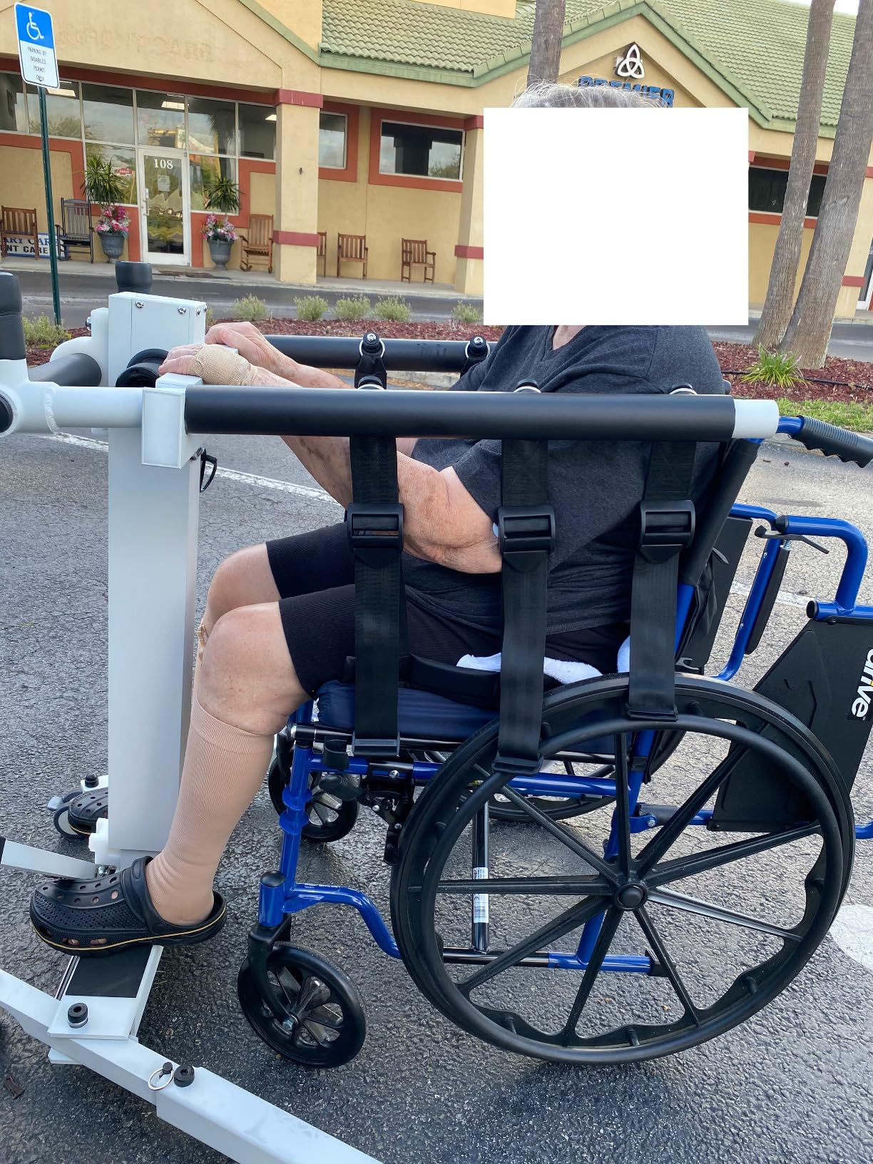 Electric Patient Lift Transfer Chair - Folding Portable Handicap Lift for Home/Car/Bathroom, 260LBS Capacity Upgrade Electric Transfer Lift for Seniors customer photo 1