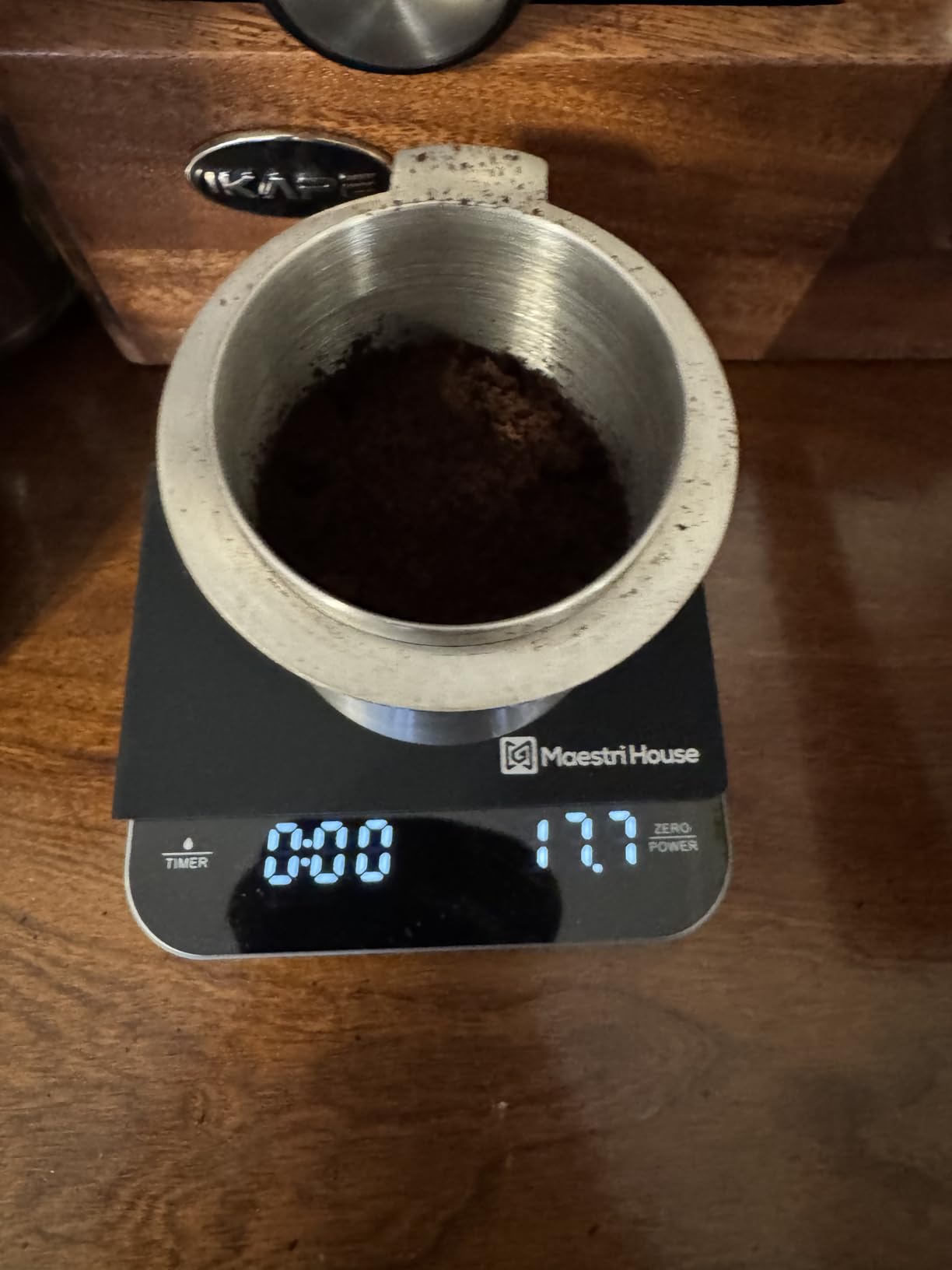 Maestri House Mini Coffee Scale with Timer, USB-C Rechargeable Espresso Scale, 2kg/0.1g Accurate Scale for Espresso and Pour-Over Coffee, Portable Digital Kitchen Scale with Auto Timer (Black&Silver) customer photo 1