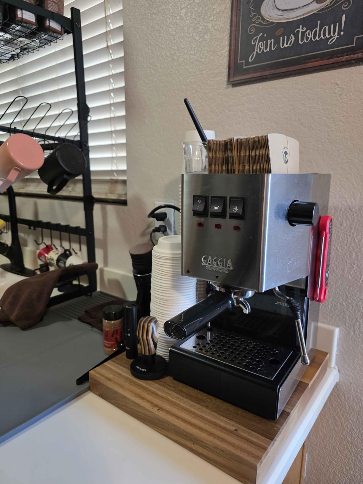 Normcore 58.5mm Espresso Coffee Tamper V4, Spring Loaded Tamper With Titanium PVD Coating Flat Base -15lb / 25lb / 30lbs Replacement Springs, Genuine American Walnut Handle customer photo 2