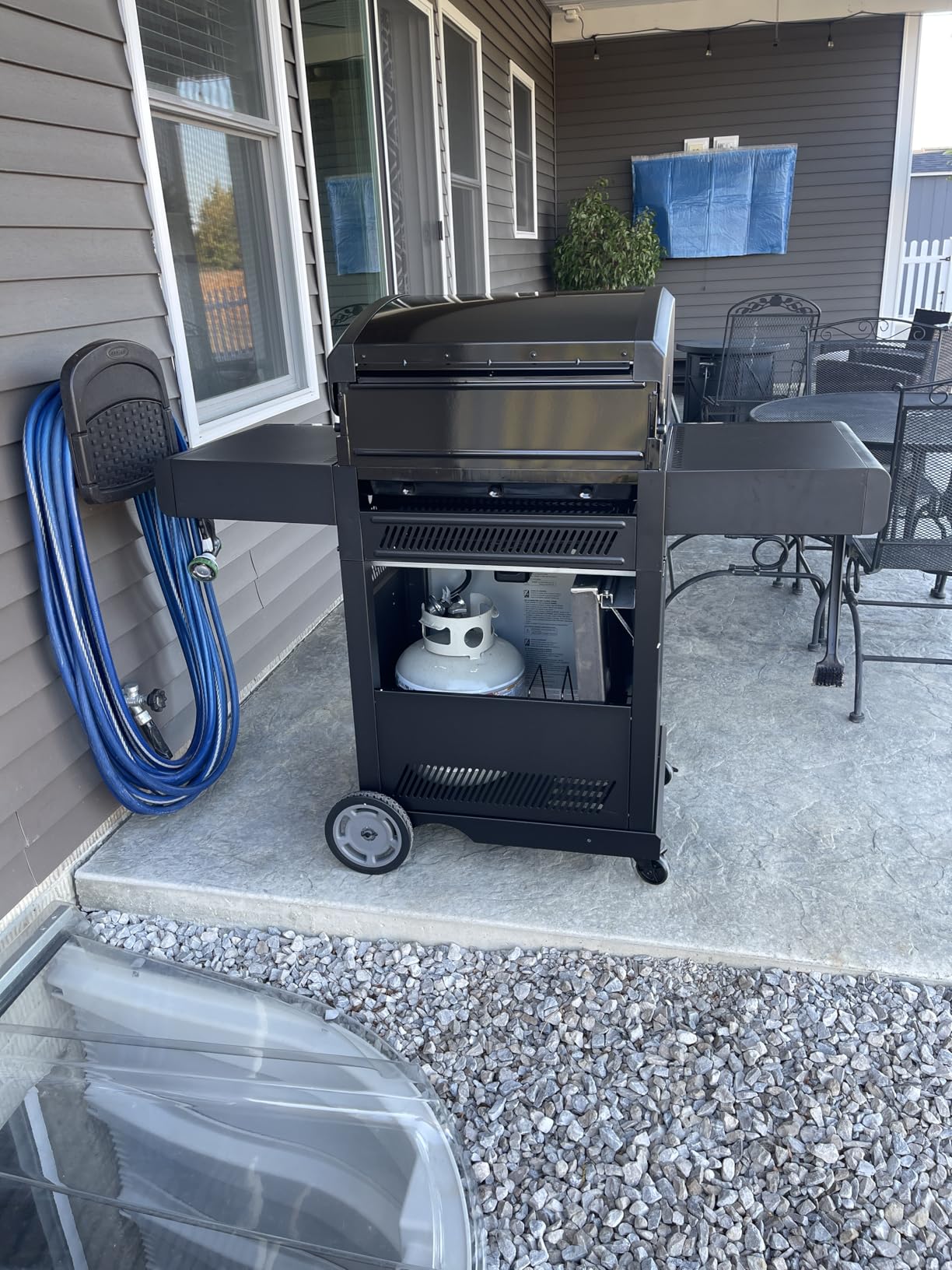 Charbroil Pro Series with Amplifire Technology 3-Burner Propane Gas Grill and Griddle Cabinet, Black - 463365124 customer photo 2