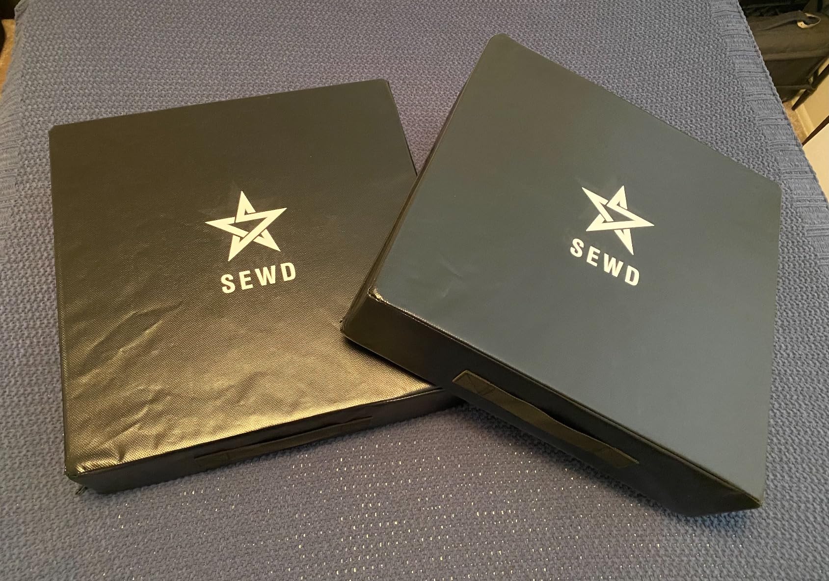 SEWD Weightlifting Crash Pad Noise Reducing Weight Pads for Floor Protection, Set of 2 Silencer Drop Pads customer photo 1