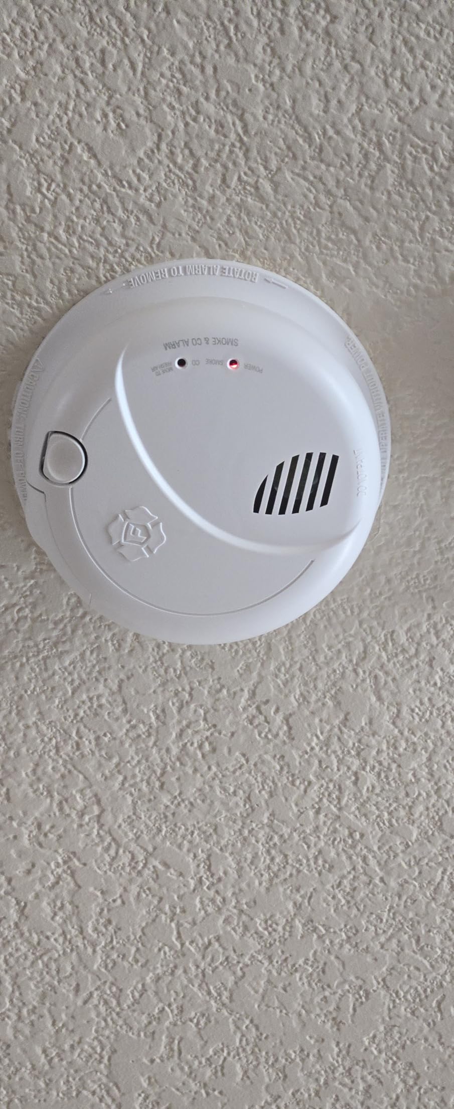 First Alert Combination Smoke & Carbon Monoxide Alarm with Battery Backup and Voice & Location Alerts, SMCO100V-AC, 1-Pack customer photo 2