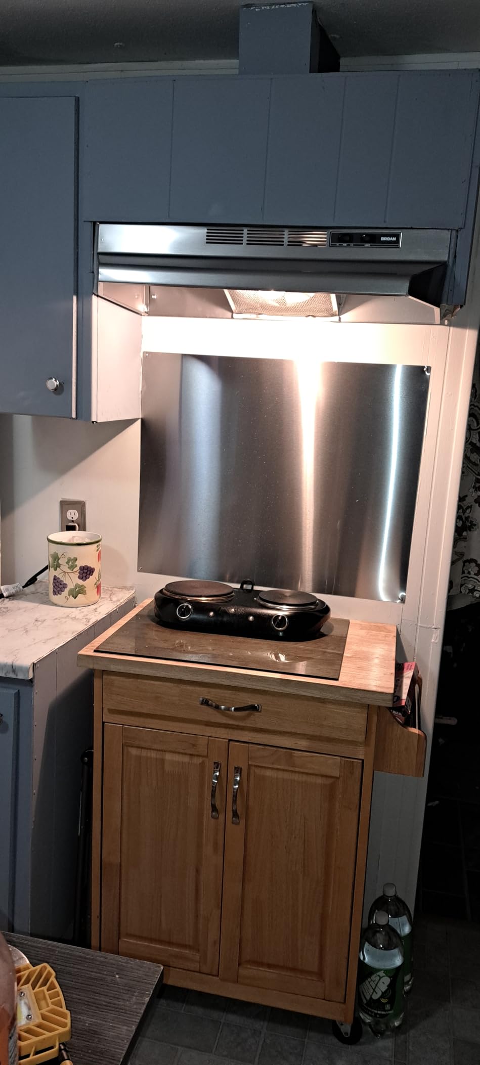 Broan-NuTone F4036SF 36-Inch Fingerprint Resistant Convertible Under-Cabinet Range Hood, 230 Max Blower CFM, 36