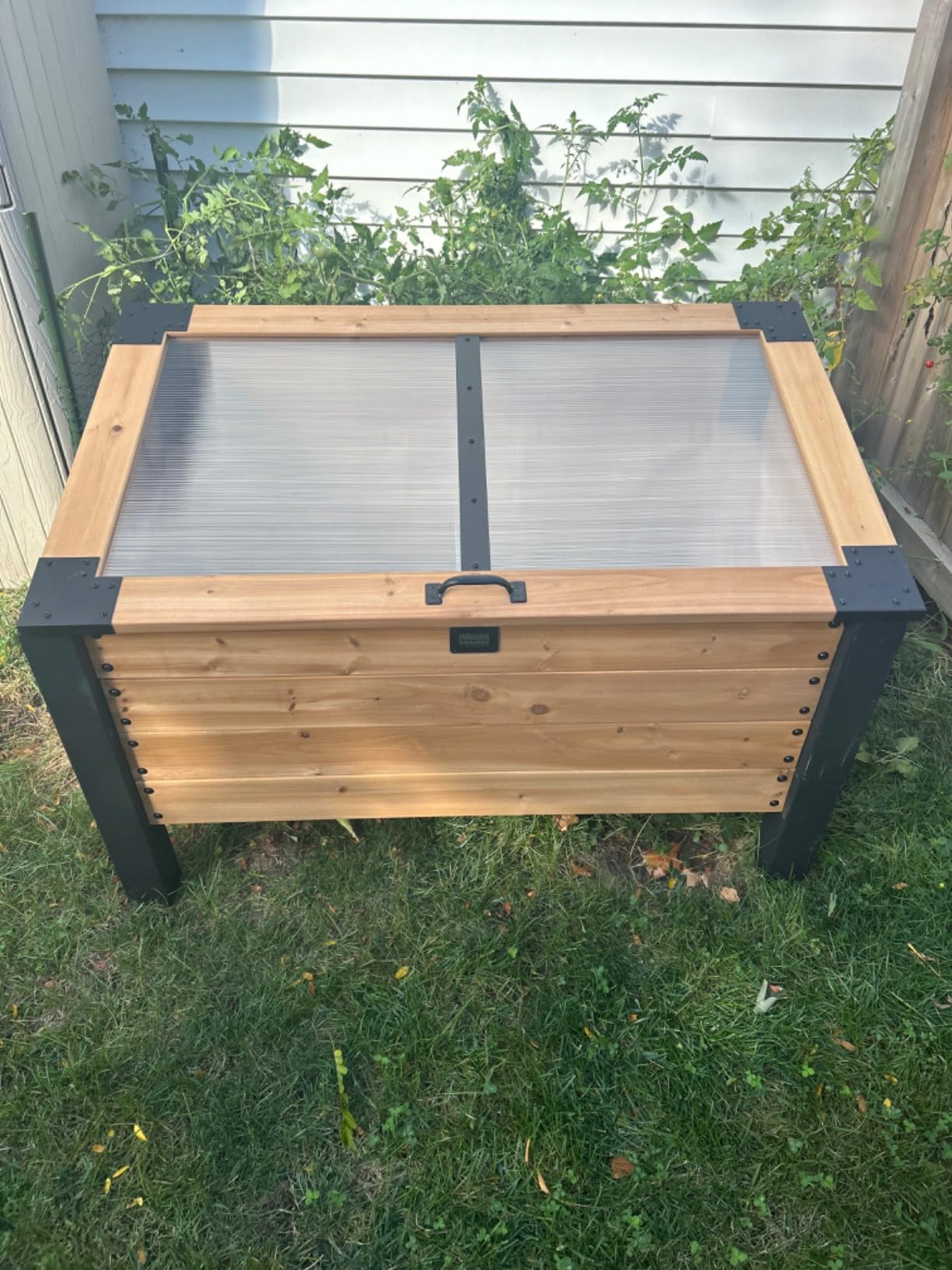 Backyard Discovery Aggie 4' x 2' Cedar Wood Cold Frame Portable Mini Greenhouse, Raised Garden Planter with Temperature-Activated Polycarbonate Lid customer photo 1