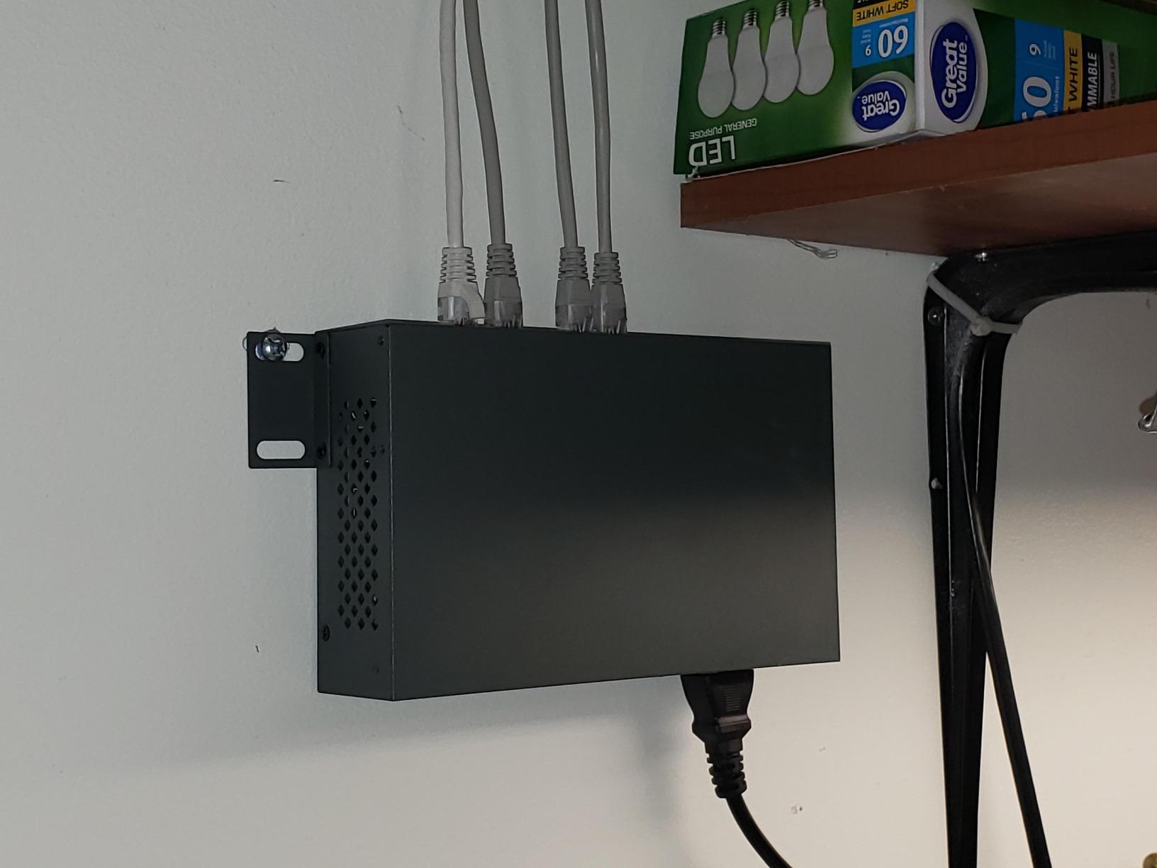 MokerLink 8 Port 10G Managed Ethernet Switch, 10G/5G/2.5G/1G Auto-Adaptive, L3 Web/CLI Managed, Metal Desktop|Rackmount Network Switch customer photo 2