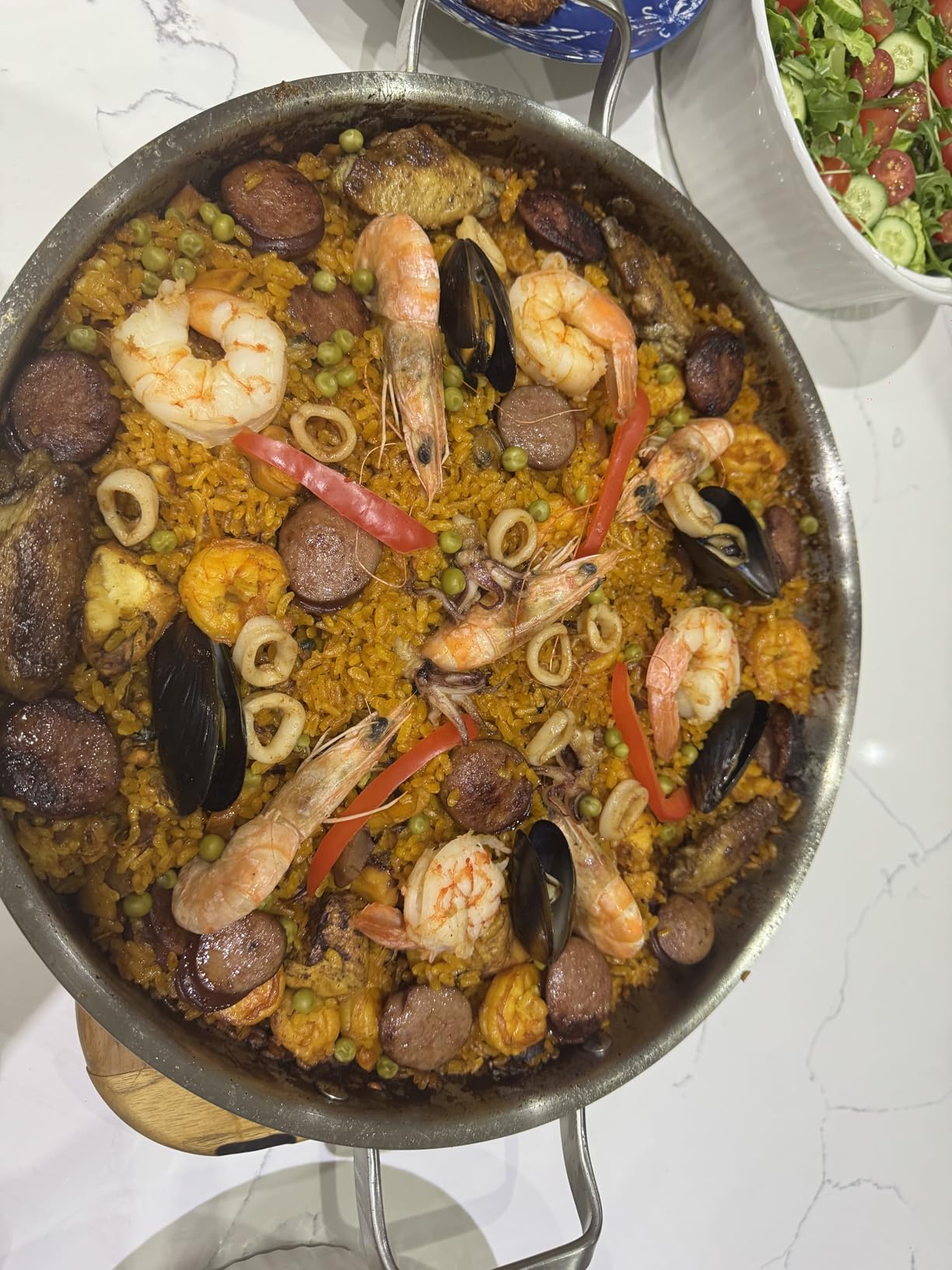 Yeksum Tri-Ply Stainless Steel Paella Pan, 14.5 inch Large Skillet,12 Servings 18/10 Large Paella pan with Lid,Jumbo Cooker,Perfect for Outdoors, Camping, Parties customer photo 2