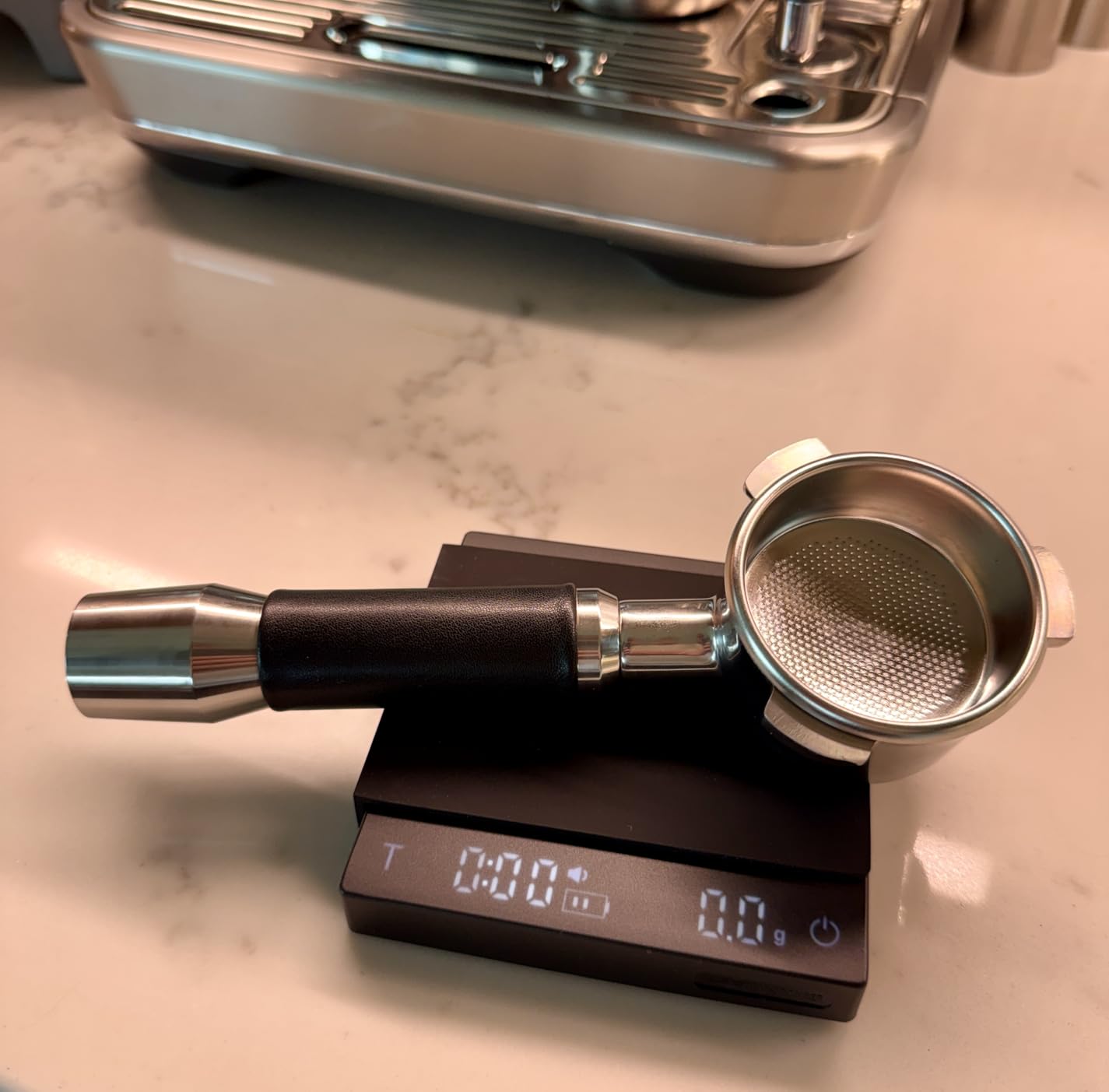 MHW-3BOMBER Mini Coffee Scale with Timer, Rechargeable Espresso Scale with Gravity Sensing, 2kg/0.1g Precision Scale for Espresso & Pour-Over Coffee, Portable Digital Kitchen Scale, Black ES6029B-OS customer photo 1