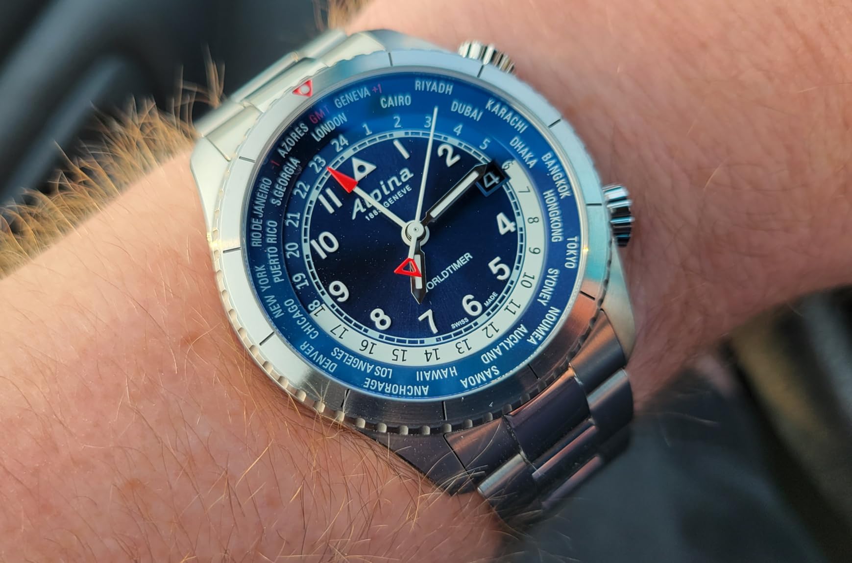 Alpina Men's Swiss Startimer Worldtimer Quartz GMT Watch - Stainless Steel, Sapphire Crystal customer photo 1