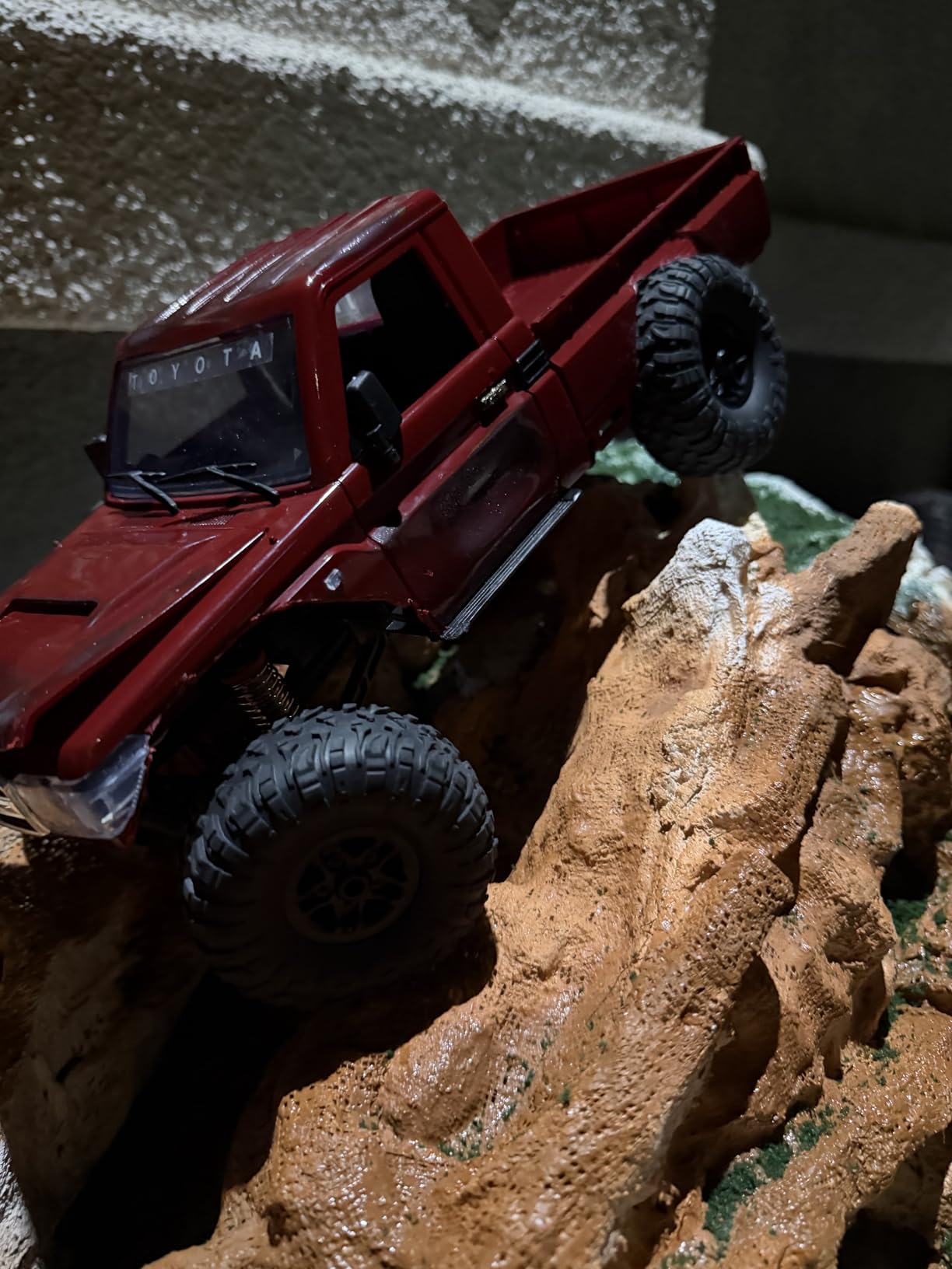 MN-82 RC Rock Crawler Car 1/12 Scale Toyota Pickup Truck , 2.4GHz 4WD Off-Road Remote Control Truck, 2-Speed Modes, 2x1200mAh Batteries, All-Terrain Crawler for Adults Kids Indoor Outdoor (whth Gift) customer photo 2