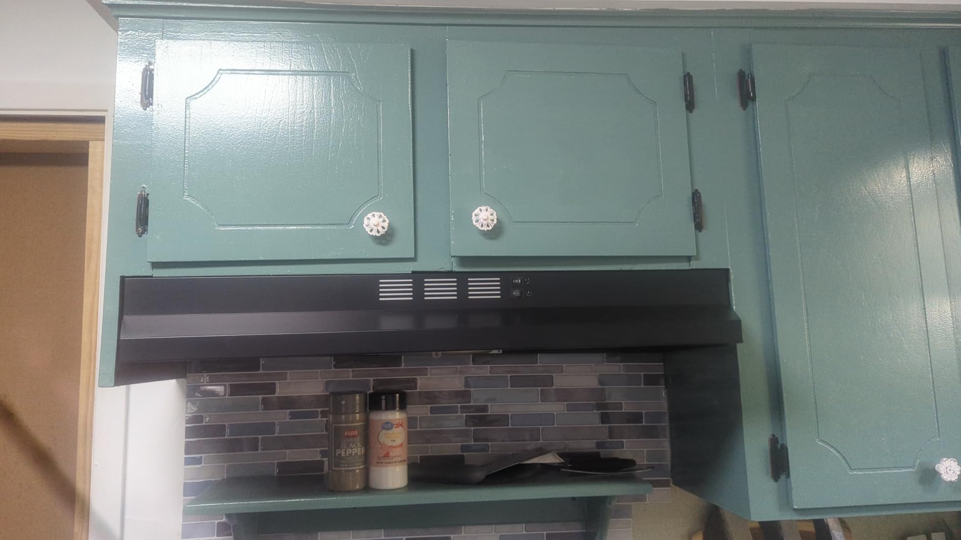FIREGAS Range Hood 36 inch Under Cabinet, Ducted/Ductless Convertible Kitchen Hood, Stainless Steel Stove Vent Hood with LED Light, 2 Speed Exhaust Fan, Silver customer photo 2