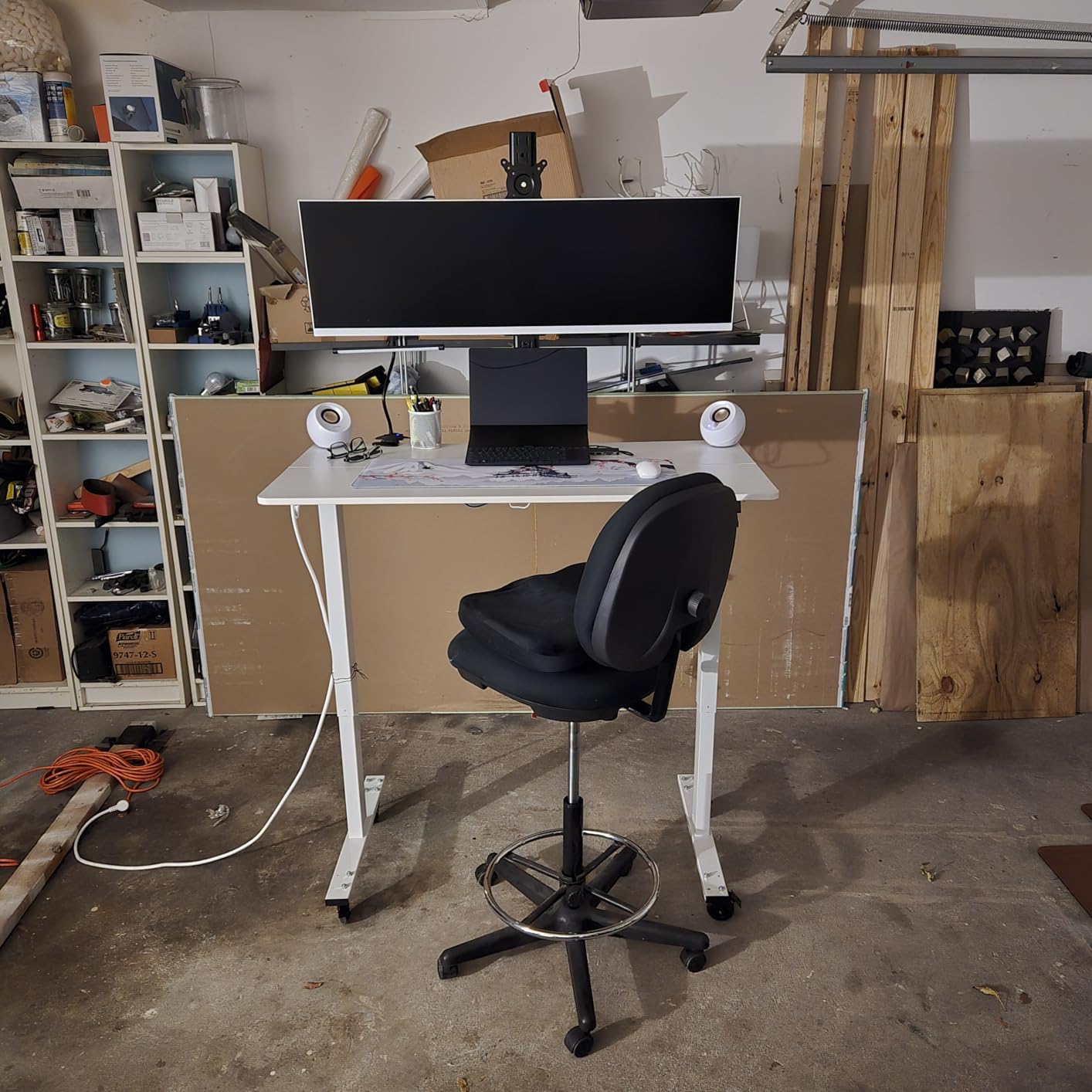 FLEXISPOT 71x32 Inch Electric Large Standing Desk for Home & Office, Spacious Splice Board Desk with Cable Management & Organizer, Cup Holder & Hook, Black customer photo 2