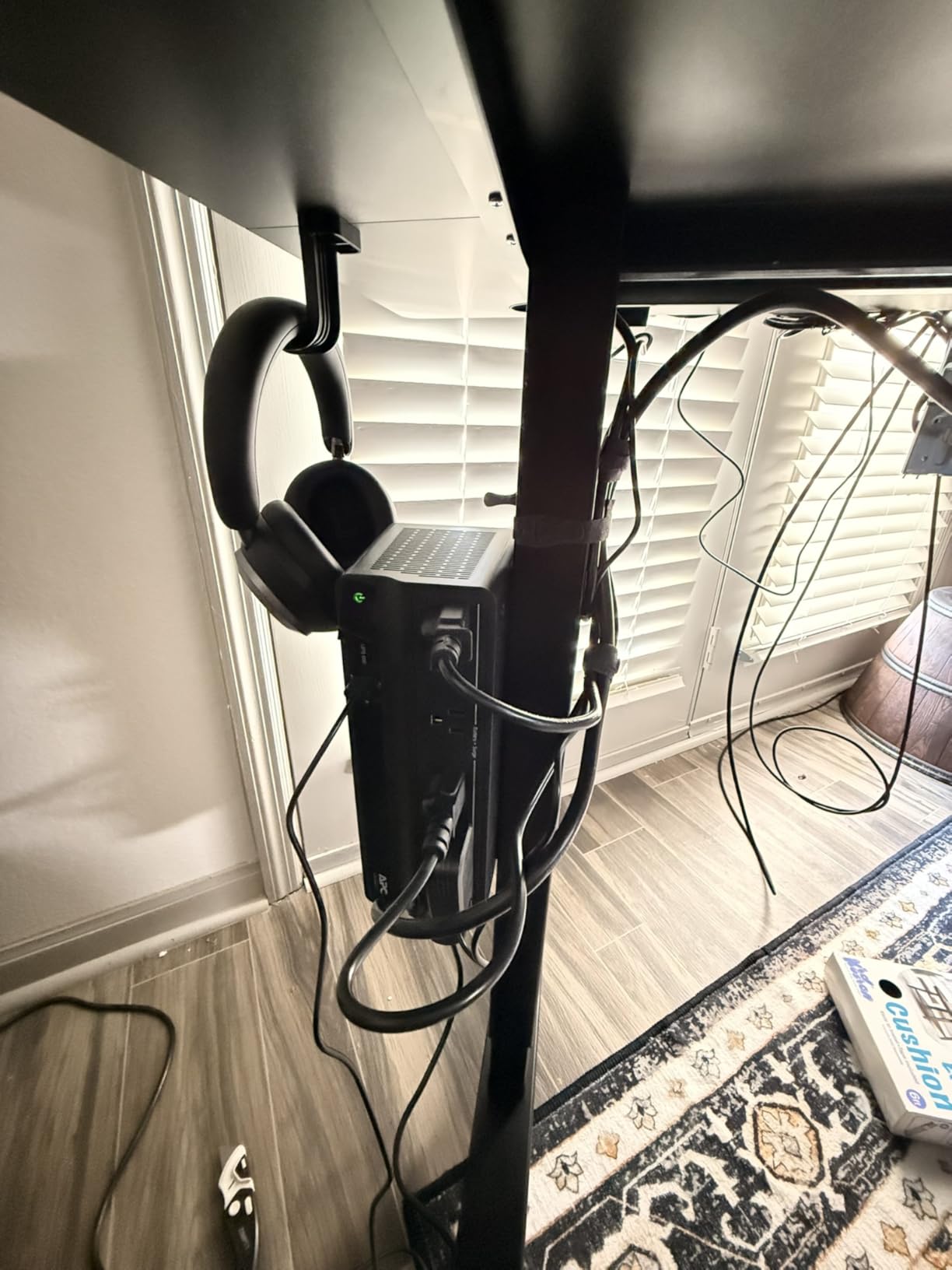 Monomi Large Electric Standing Desk 79