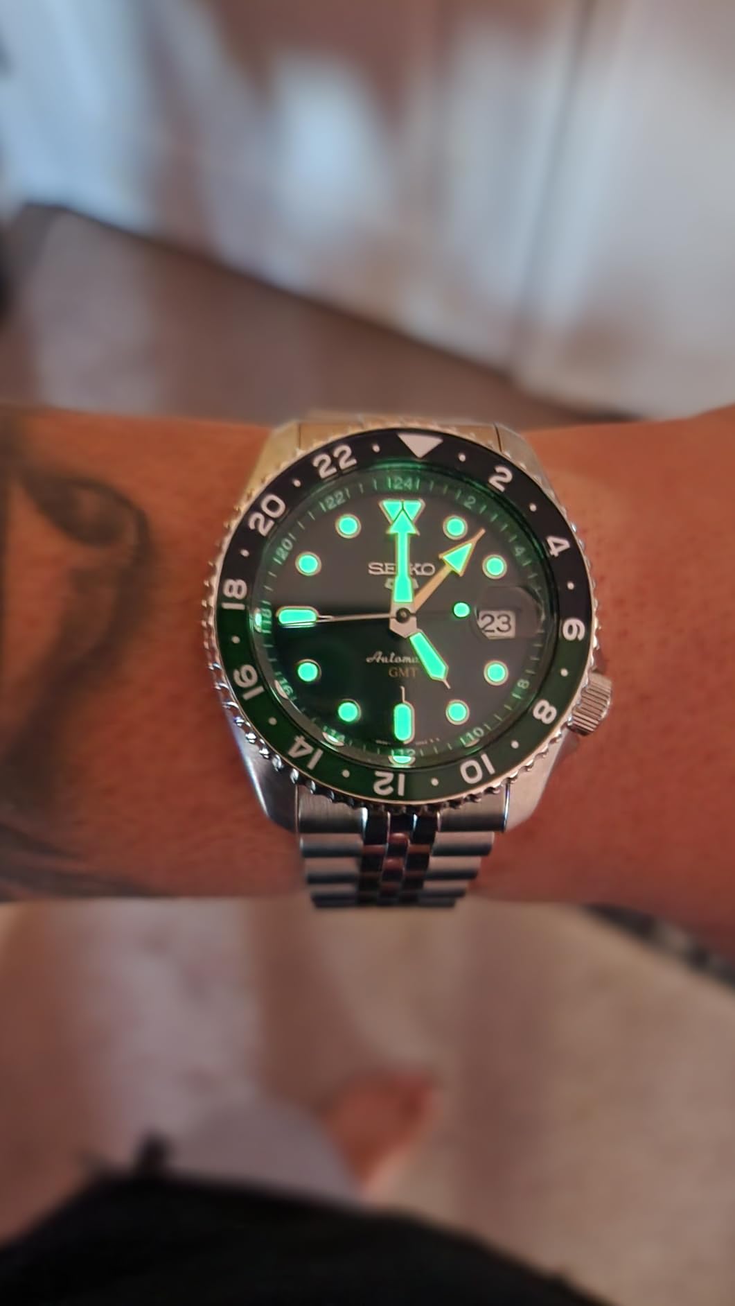 Seiko 5 Sports SSK035 GMT Automatic - Green Dial Sprite Bezel, 100m Water-Resistant customer photo 2