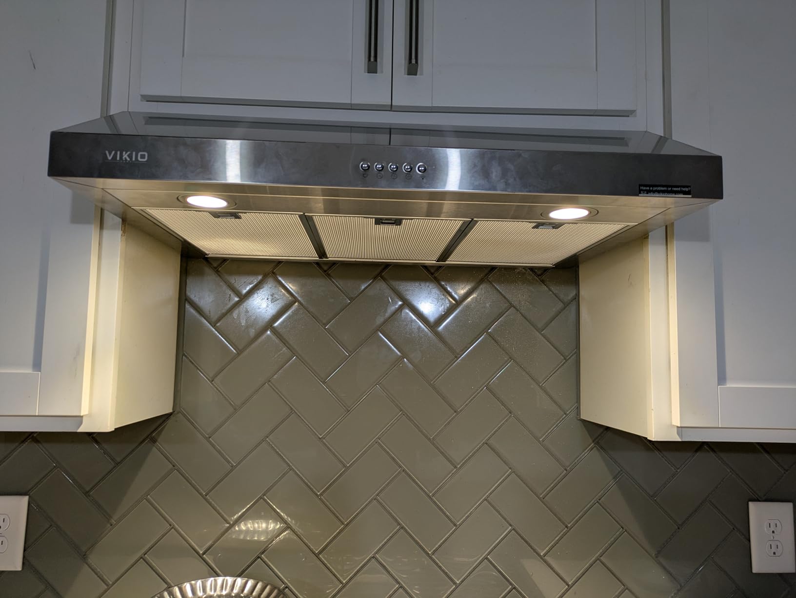 VIKIO HOME Under Cabinet Range Hood 36 Inch, 1200 CFM Dual-Motor Kitchen Vent with LED Lights, Button Control, Ducted Vent Hood, Reusable 5-Layer Aluminum Filters, Stainless Steel customer photo 1