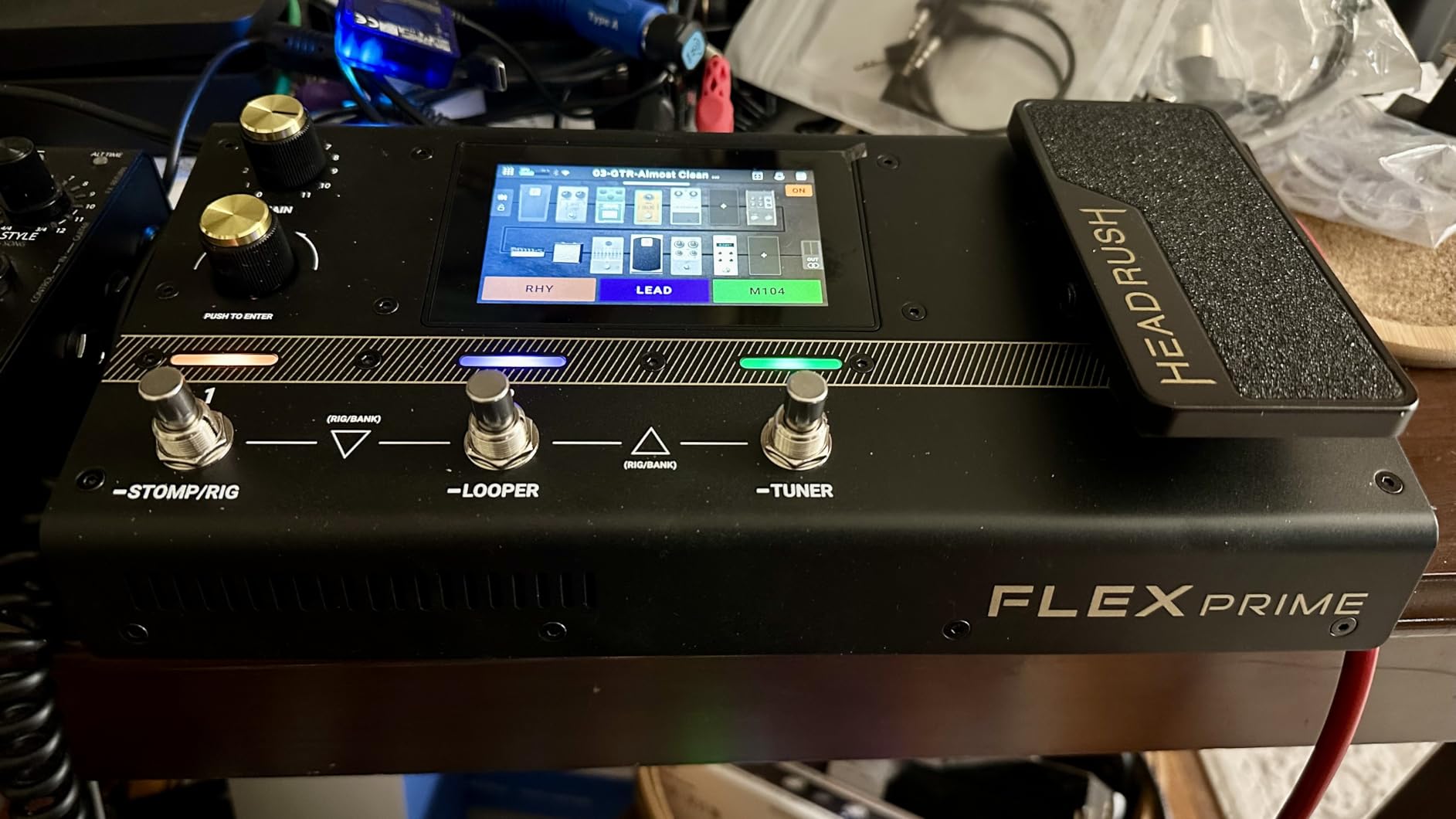 HeadRush Flex Prime Guitar and Bass Multi Effects Pedal and Amp Modeling Processor with Touchscreen, Looper, Wi-Fi, Bluetooth, IR Loader, USB, Lessons customer photo 1