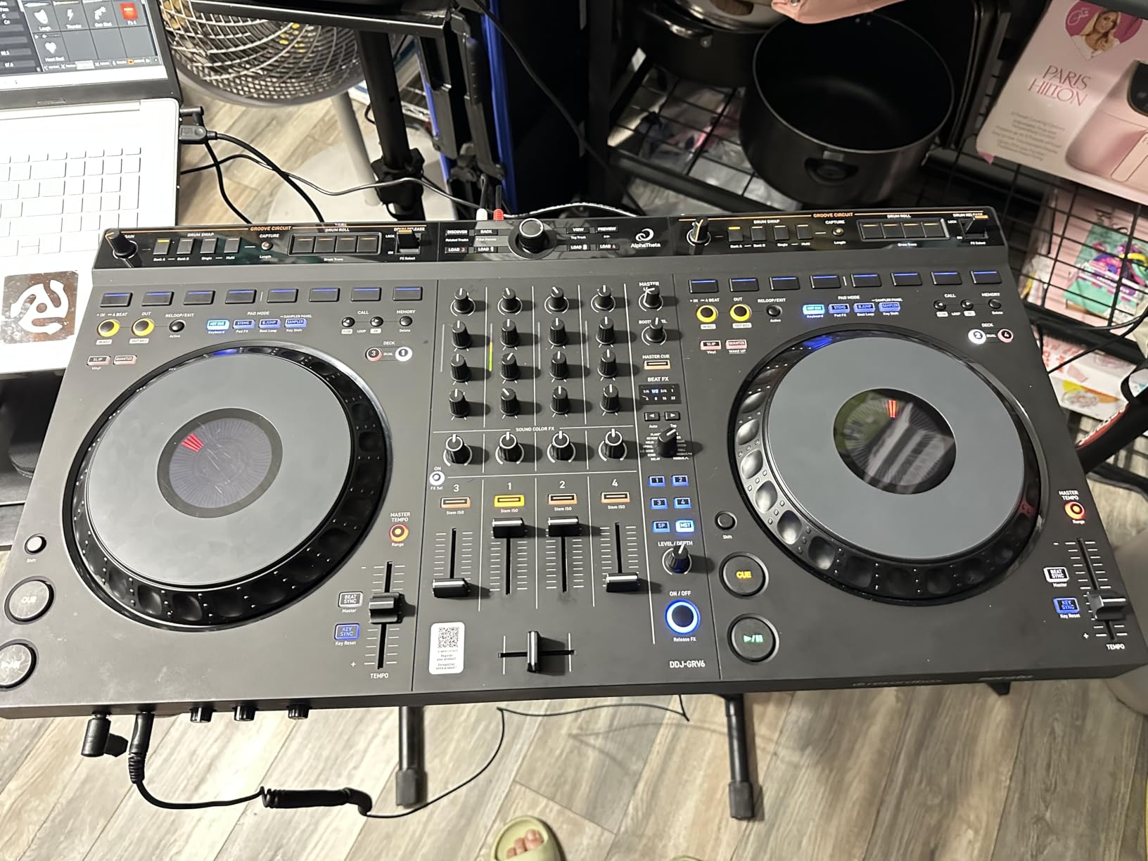 Pioneer DJ DDJ-GRV6 4-channel DJ Controller with Groove Circuit customer photo 1