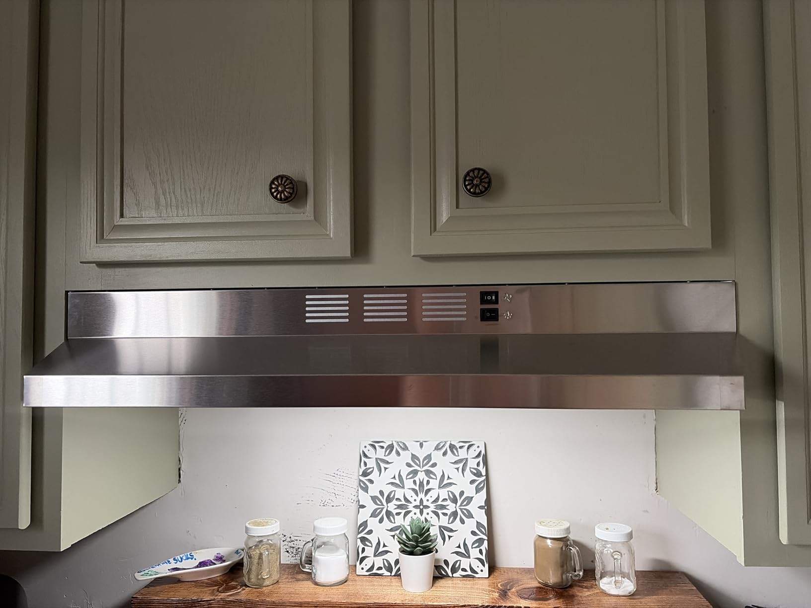 Range Hood 36 inch Under Cabinet, Ducted/Ductless Kitchen Hood 280CFM, Stainless Steel Vent Hood with Rocker Button Control, Stove Hood with 2 Speeds Fan, Bright LED Light customer photo 1