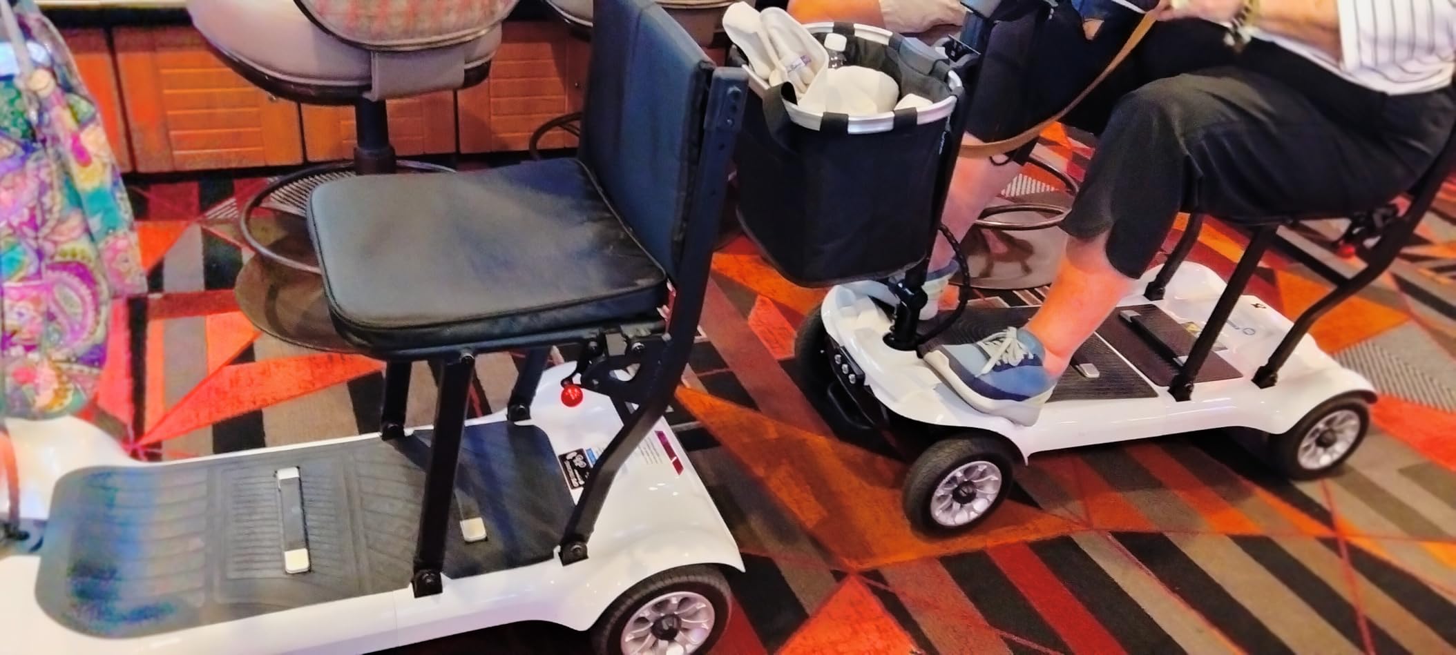 PAISEEC Ultra Lightweight Mobility Scooter for Adults, Electric Powered Mobility Scooter, 39.7 lbs Folding Design with 2 Lithium Batteries, Travel up to 18.6 Miles Airline Approved-White customer photo 2