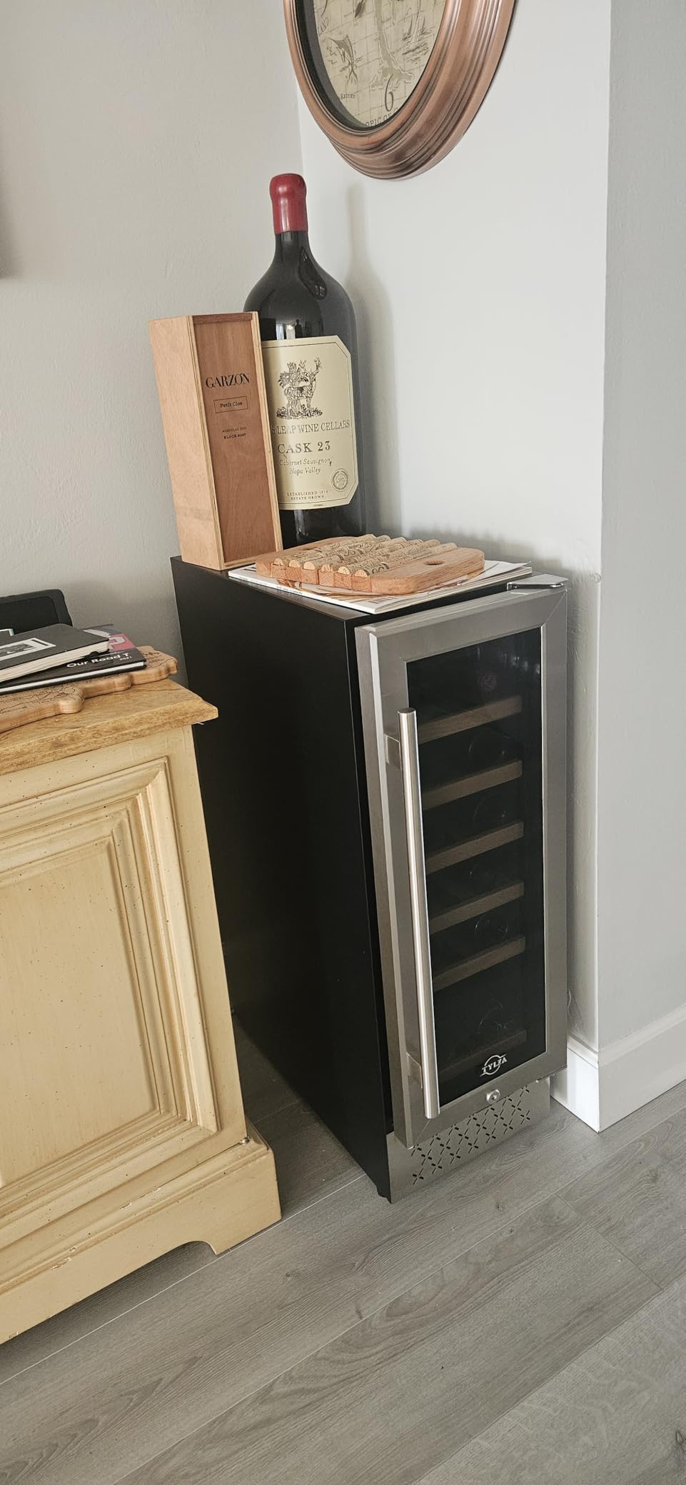 Tylza Back Bar Cooler With 2 Glass Doors, 200L Under Counter Back Bar Refrigerator with LED Lighting, Safety Locks, Counter Height Bar Beverage Cooler for Beer, Soda Drinks, Wine, Black customer photo 1