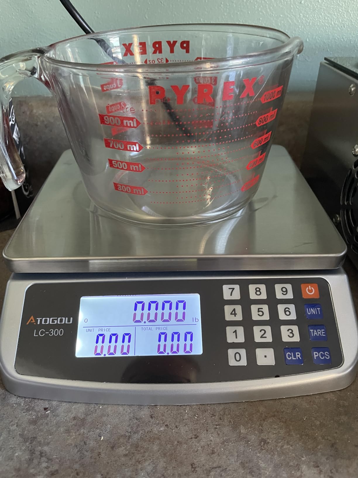 Atogou 110lb Food Scale, Commercial Kitchen Scale with Price Computing, Plug-in Usable, 0.05oz/1g, 304 Stainless Steel, for Cooking, Vegetables, Farm, Industry, Counting. LC300 Silver customer photo 1
