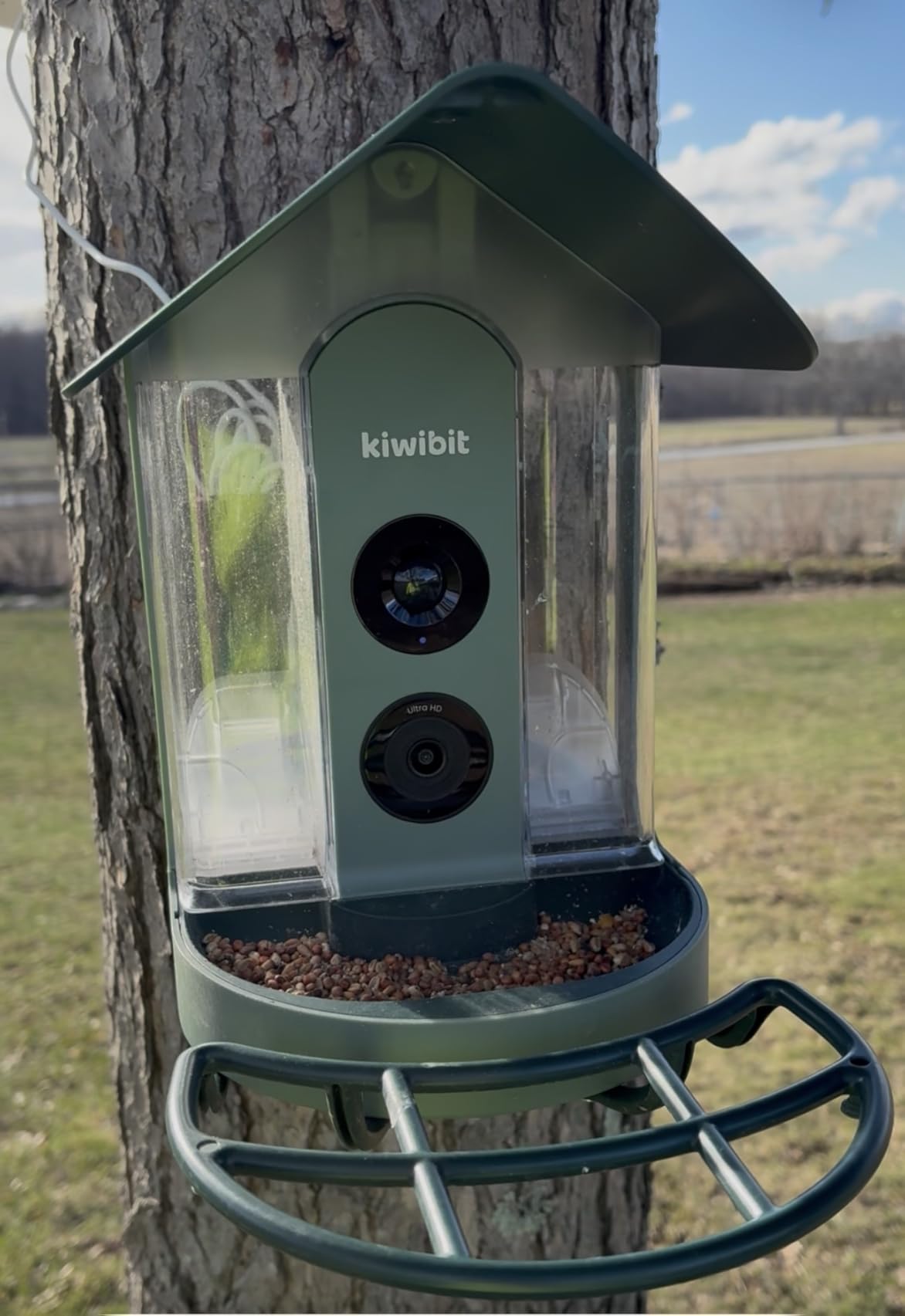 Kiwibit Smart Bird Feeder with Camera, Solar Powered for Outdoors, Bird Species AI Identification, 8MP Photos, 4K Video Livestream, Real-Time Bird Alerts customer photo 2