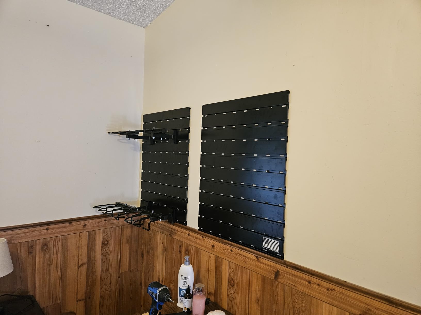 Wall Rack System - Aluminium Heavy-Duty Tactical Storage for Rifles, Carbines, Shotguns & Handguns, Modular Slatwall Organizer Holds up to 6 Rifles, 10 Pistols & 4 Mags customer photo 2