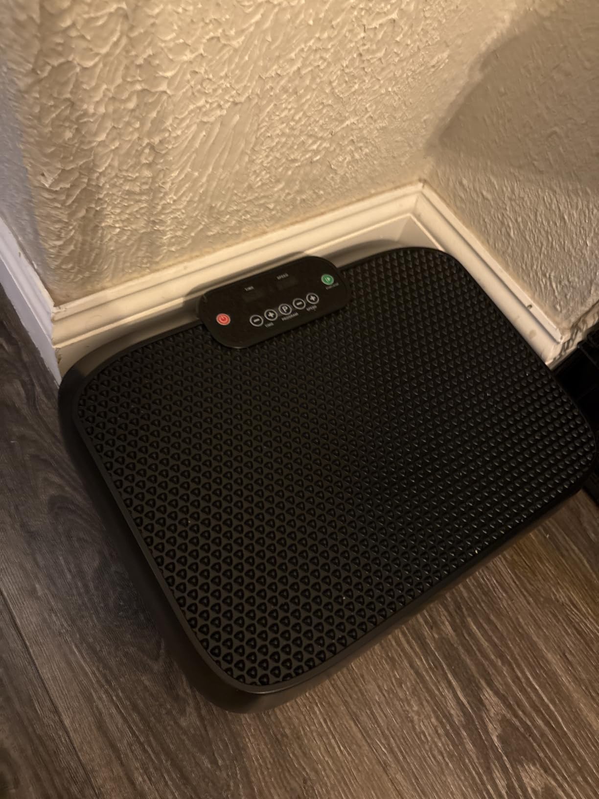 Vibration Plate Exercise Machine for Lymphatic Drainage Weight Loss, Whole Body Workout Vibration Fitness Platform, Mini Shake Plate, Sport Gym Fitness Equipment customer photo 2
