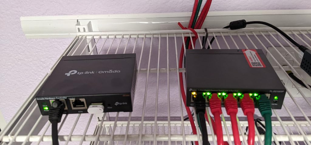 TP-Link 24 Port PoE Gigabit Switch (SG2428LP) | 16 PoE+ Ports, 8 Non-PoE Ports, 4 SFP Ports | 150W Budget | Omada Full Managed | Fanless | L2 Managed | VLAN, ZTP, LAG, PoE Recovery | 5-Year Warranty customer photo 2