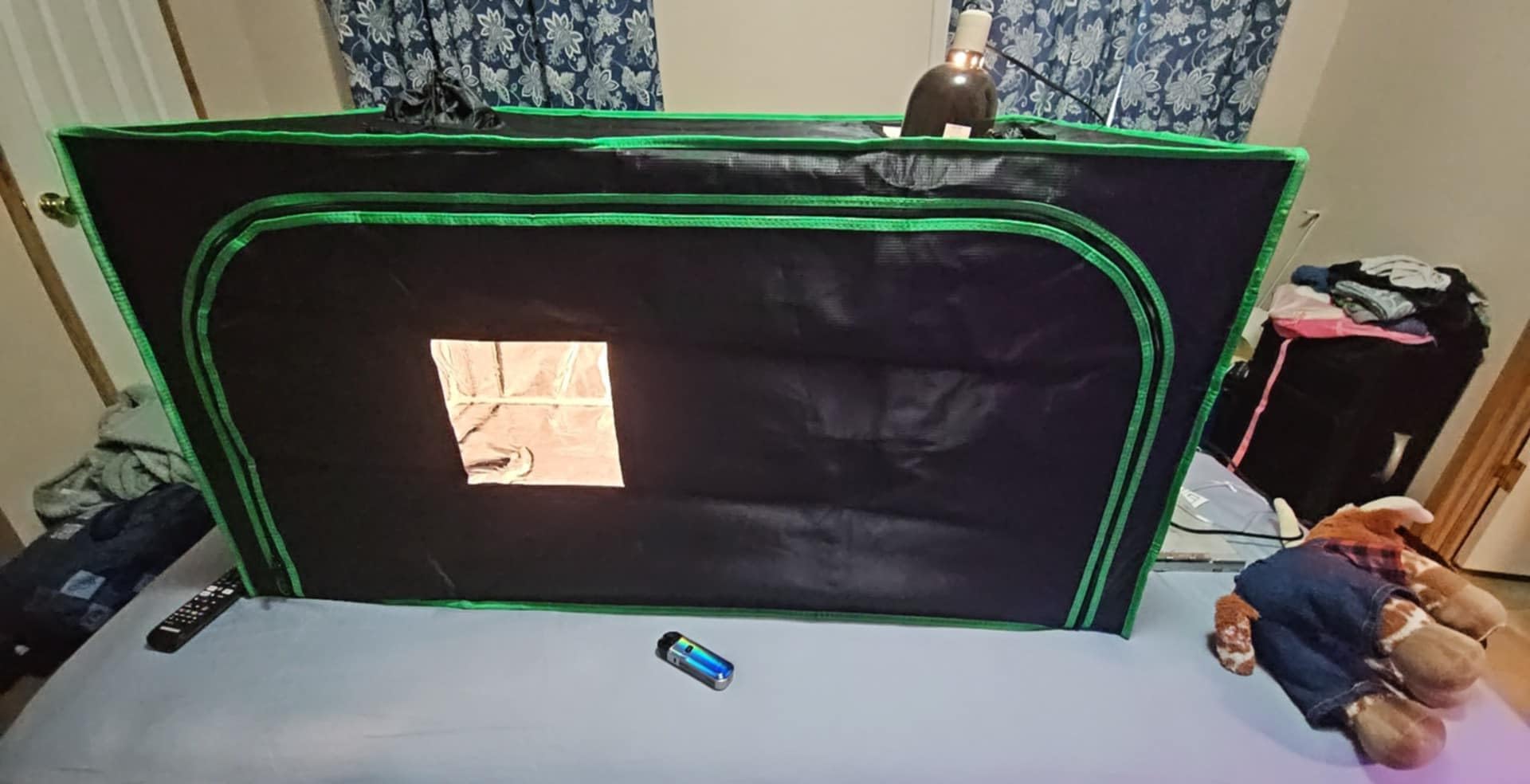MELONFARM Grow Tent Complete Setup 2x2, 70W Full Spectrum LED Grow Light & 24