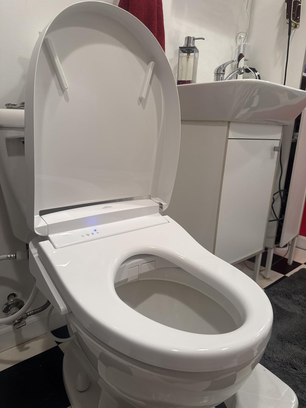 TOTO WASHLET S5 Electronic Bidet Toilet Seat with Instantaneous Water Heating, PREMIST and EWATER+ Wand Cleaning, Elongated, Cotton White customer photo 1