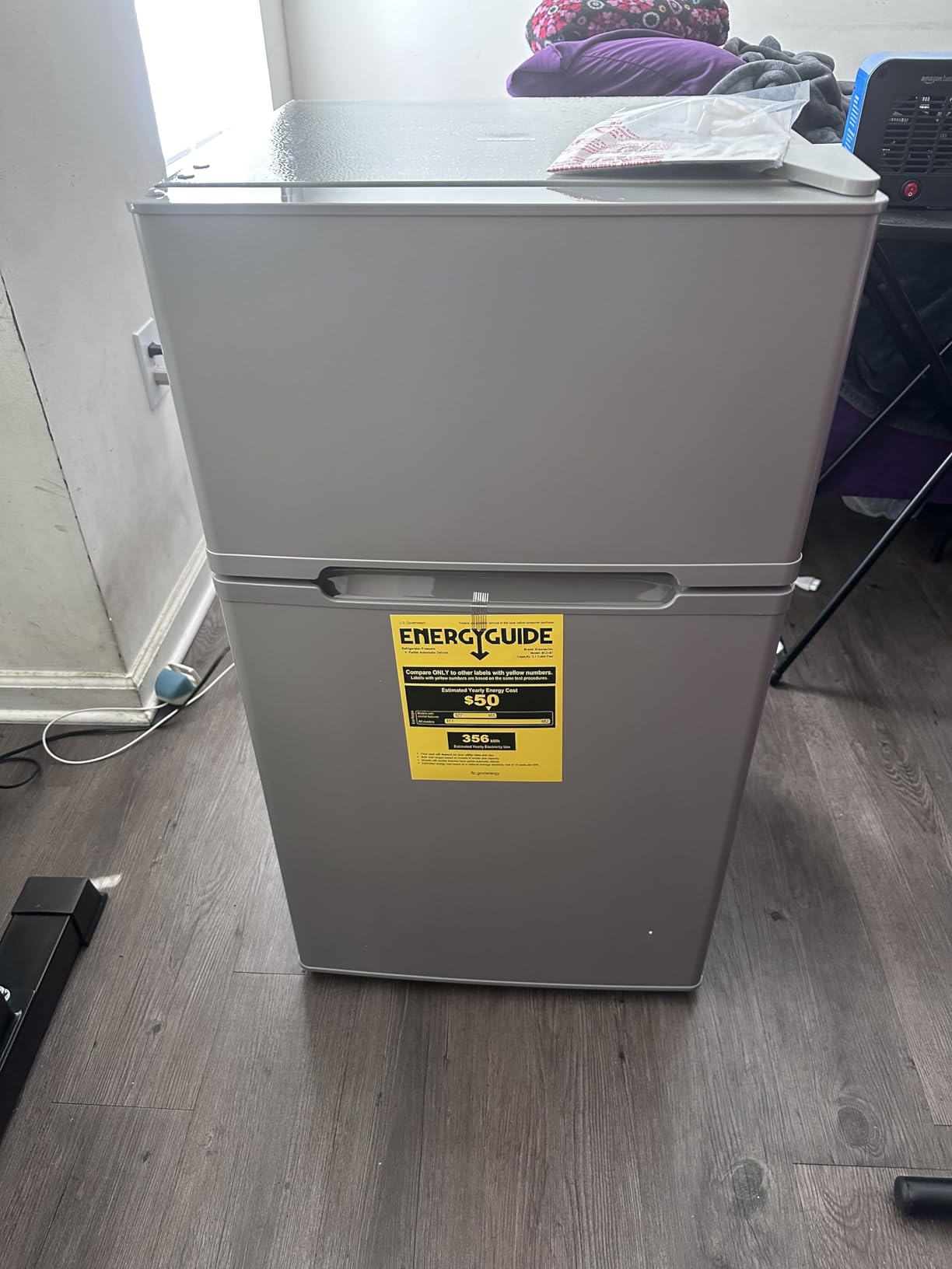 Electactic 3.1 Cu.Ft Mini Fridge with Freezer, 2 Door Compact Refrigerator, Mini Fridge with Adjustable Removable Glass Shelves for Bedroom, Office, Dorm or Apartment, Stainless Steel customer photo 1