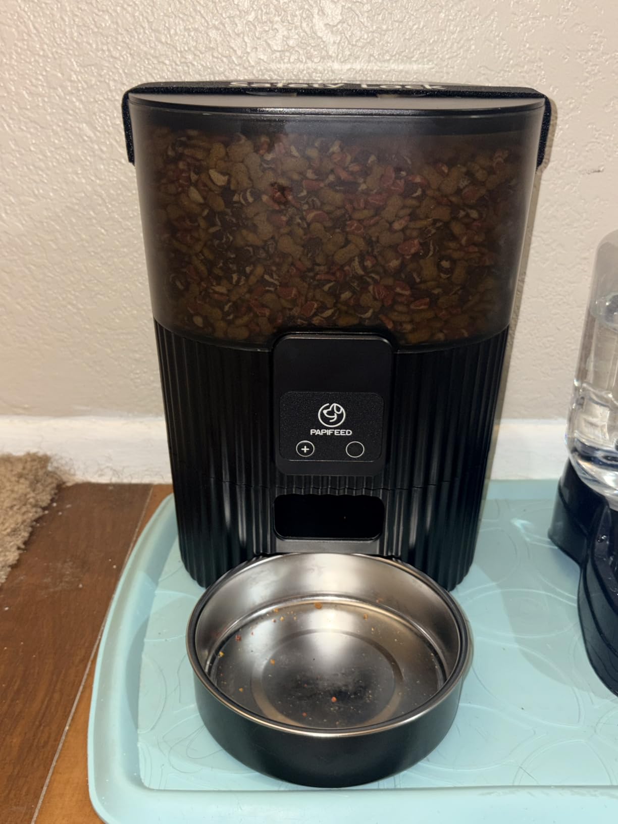 PAPIFEED Automatic Cat Feeder with App, 2.4G WiFi Cat Food Dispenser, 3L Slow Feeder Timed Cat Feeders for Dry Food, 10 Meals/Day, 6 Portions/Meal, Dual Power Supply Smart Pet Feeder for Small Dog customer photo 1