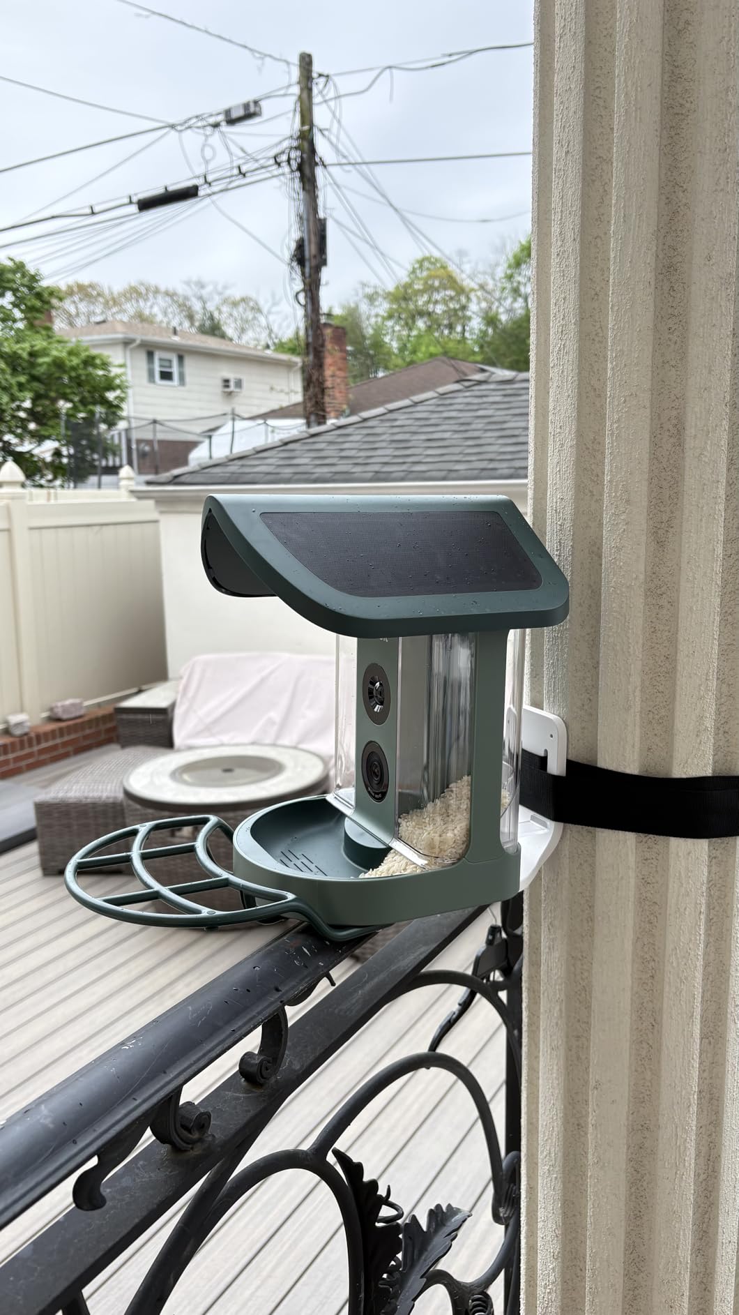 Kiwibit Solar Smart Bird Feeder with Camera, AI Bird Species Identification, 8MP Photos, 4K UHD Video Live Stream Wild Bird House Feeders customer photo 1