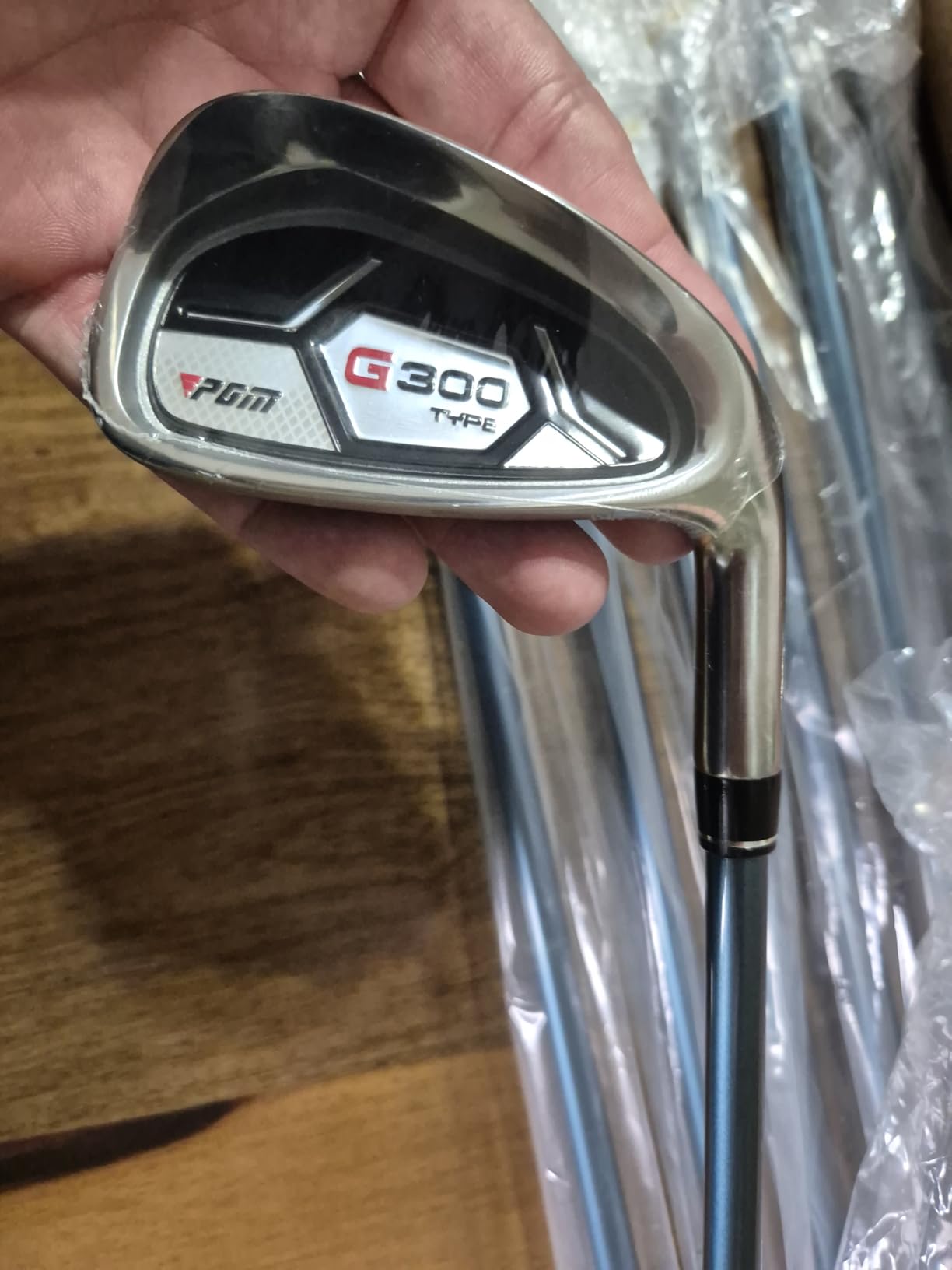 PGM 7 Piece Men's Golf Iron Set and Single Club for Right Handed, Forgiving Design Sets with Graphite Shaft and Easy Control Grip Include Golf Club Iron 5 to 9 PW SW customer photo 4